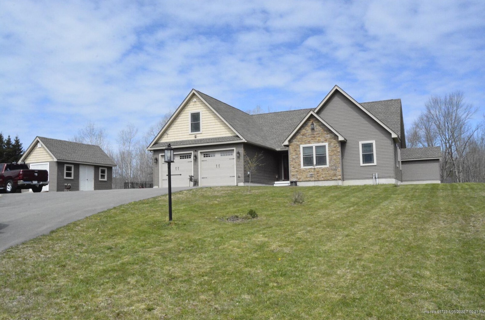 36 Alard Dr, Bangor, ME 04401-0881