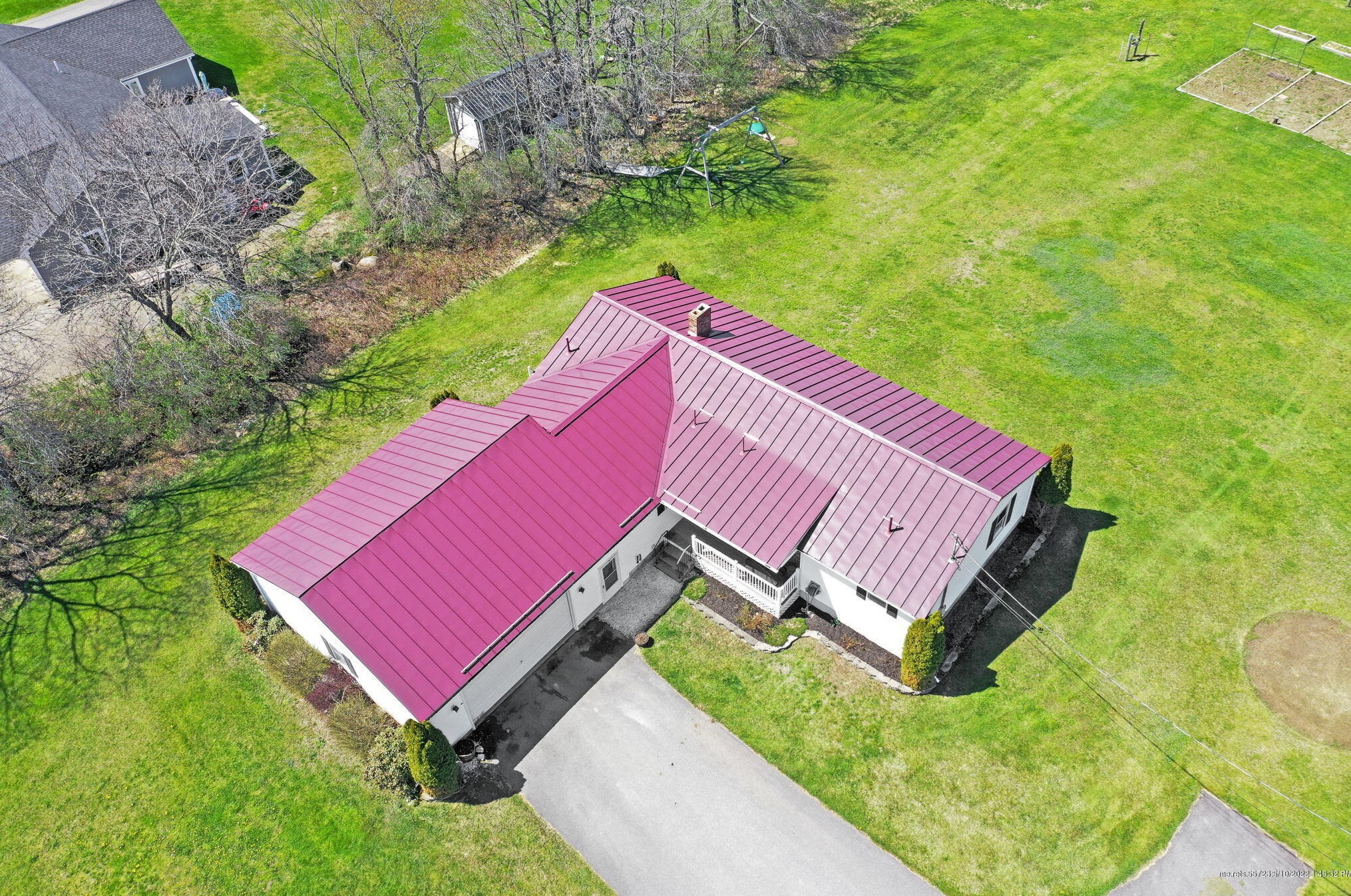 227 Pleasant St, Clinton ME  04927-3122 exterior