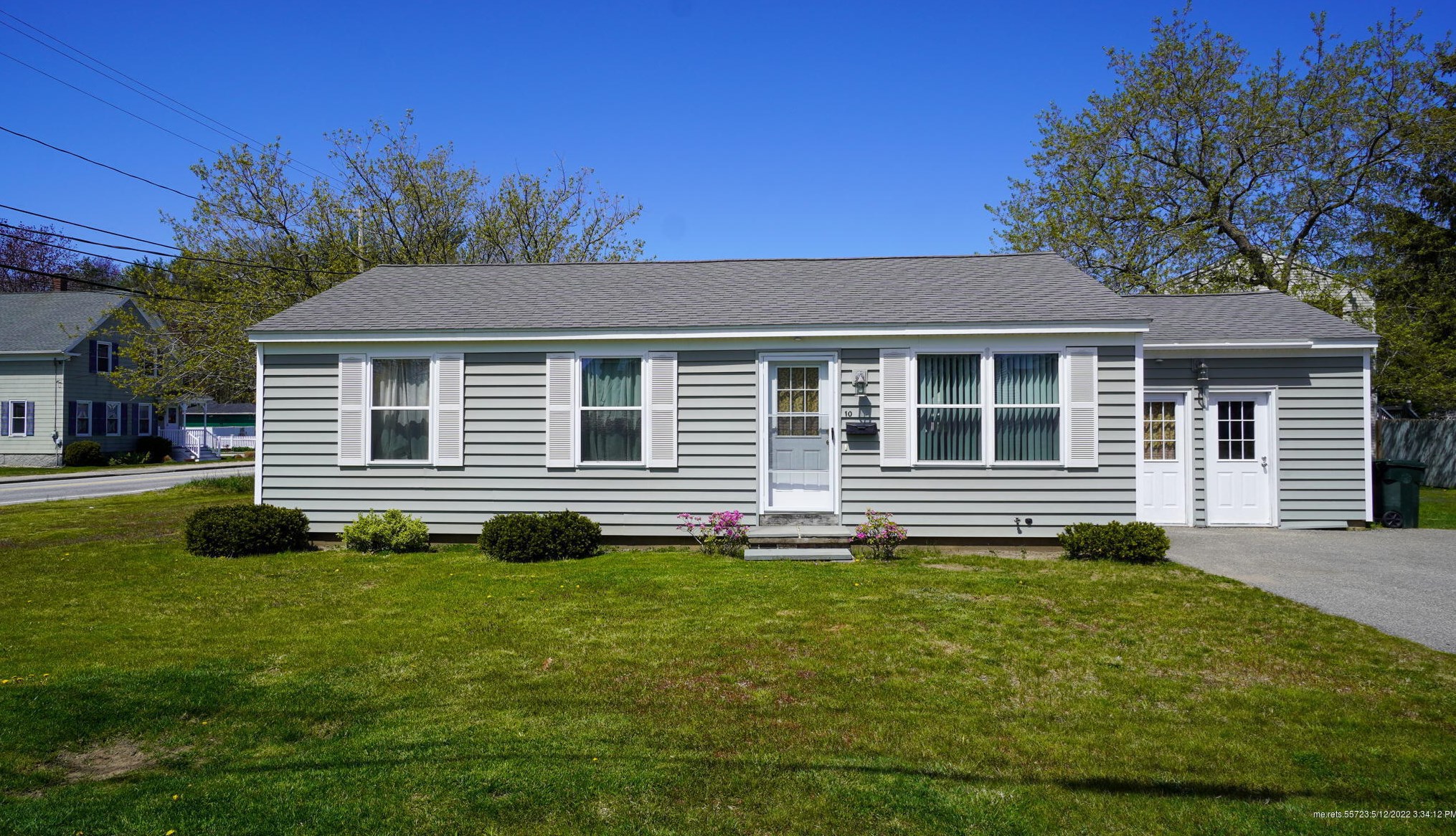 10 Franklin St, Saco, ME 04072-2505