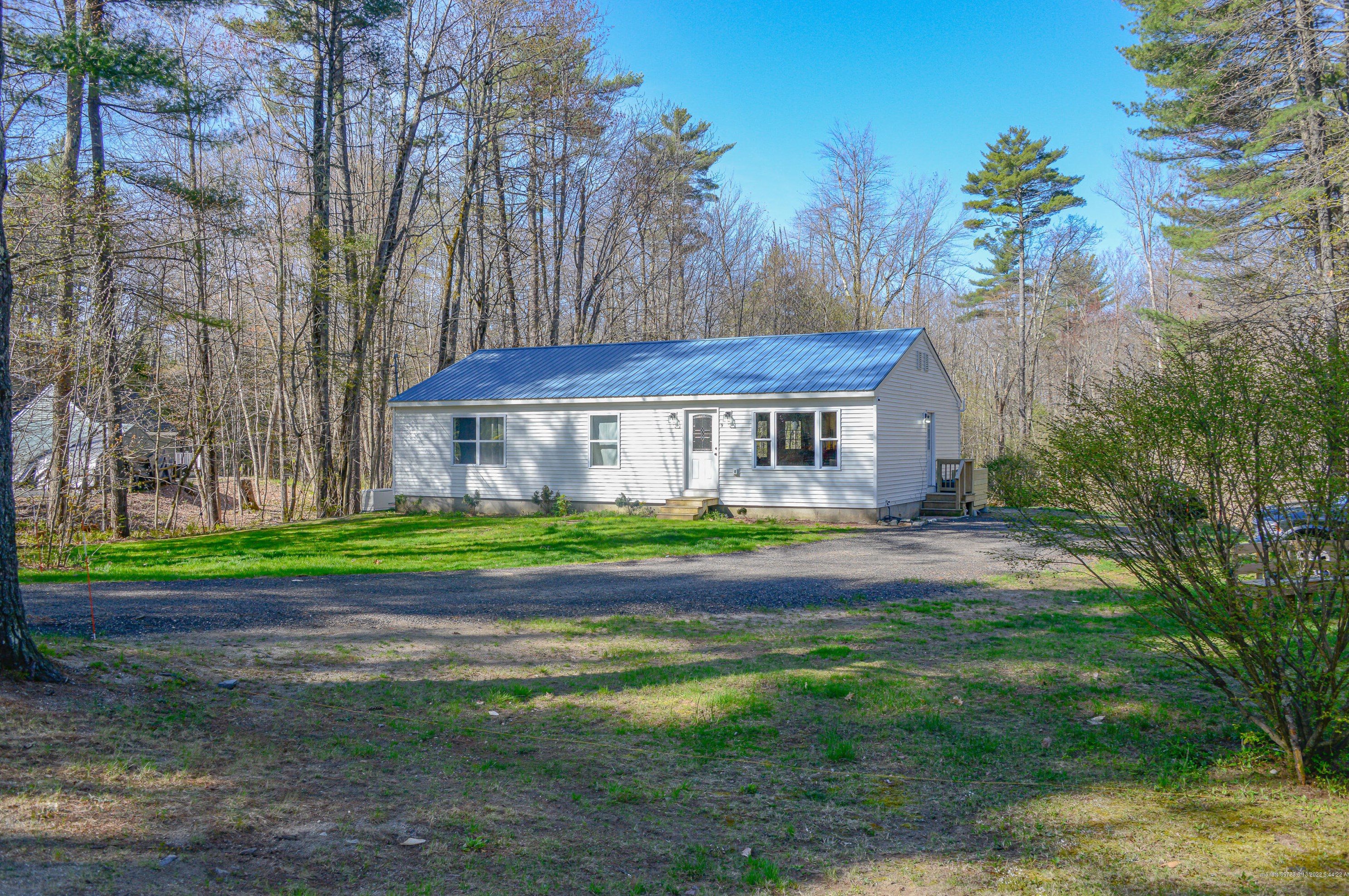 9 Heritage Hill Rd, Naples, ME 04055