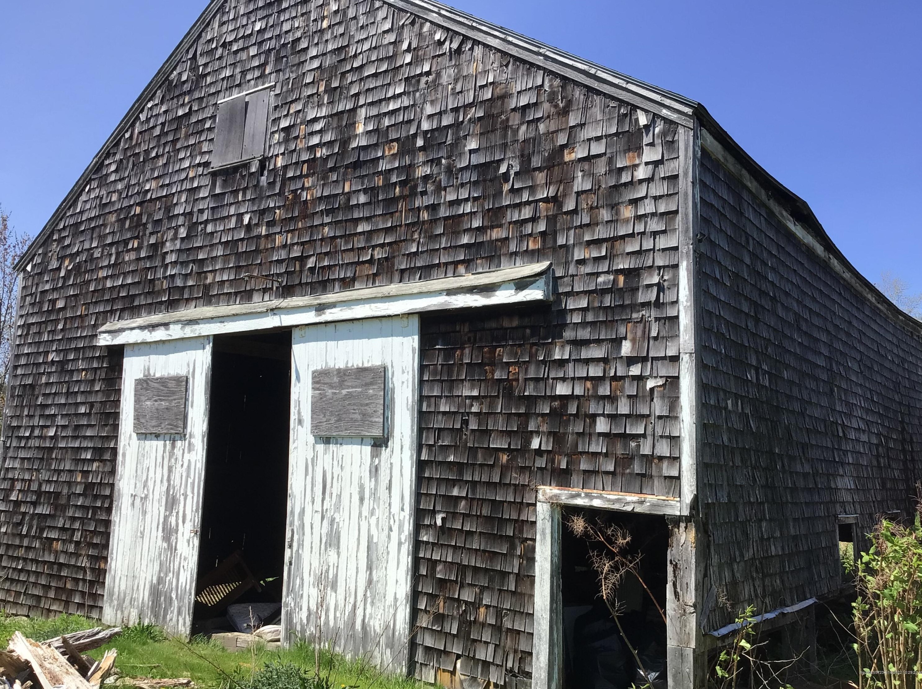 175 Palmer Rd, Pittston, ME 04345