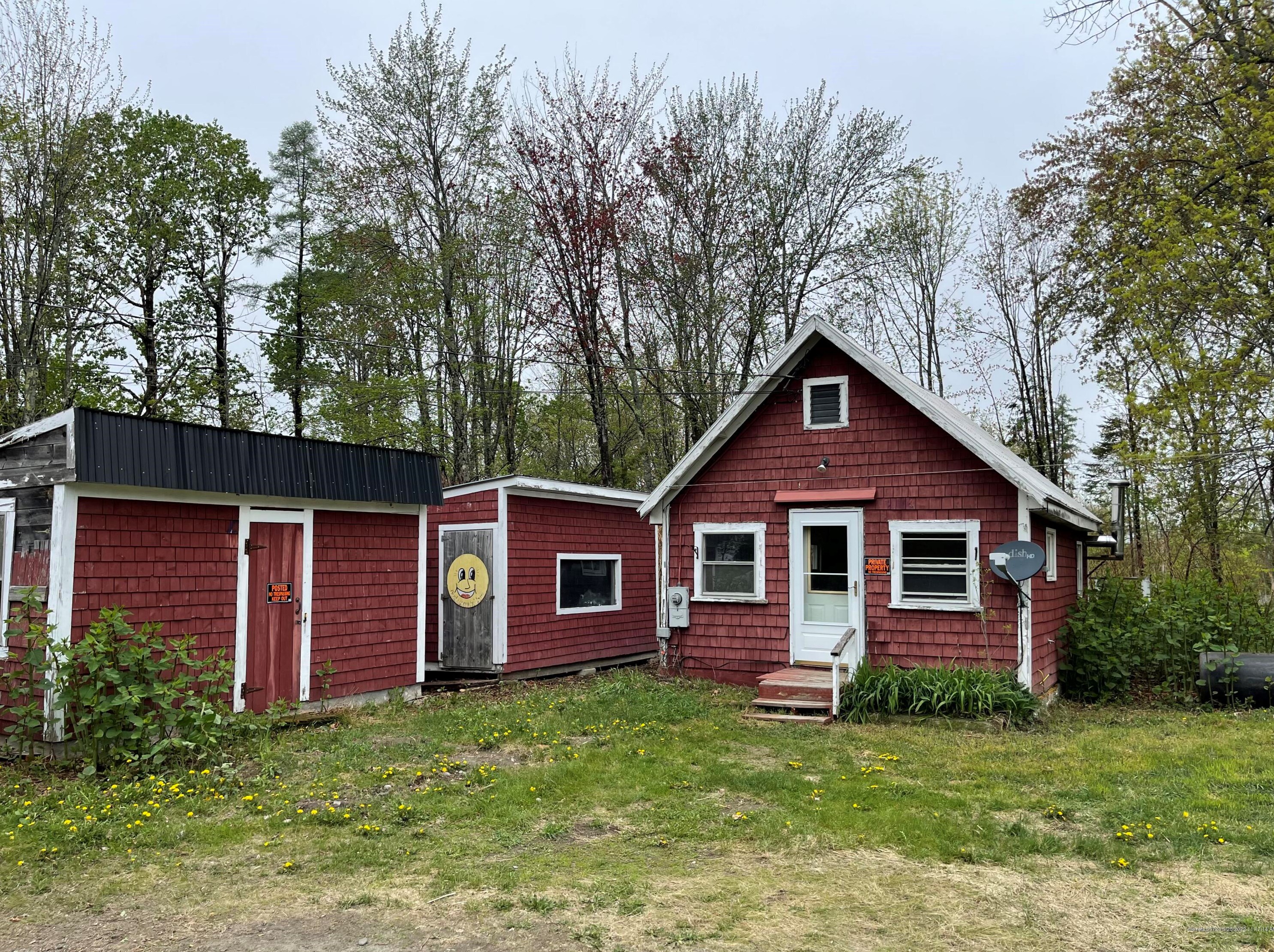 118 White School House Rd, Madison, ME 04950 exterior