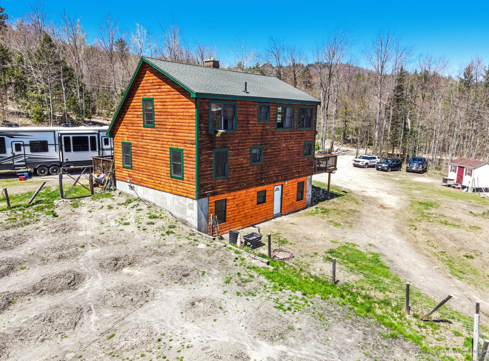 32 Burbank Rd, Peru, ME 04290 exterior