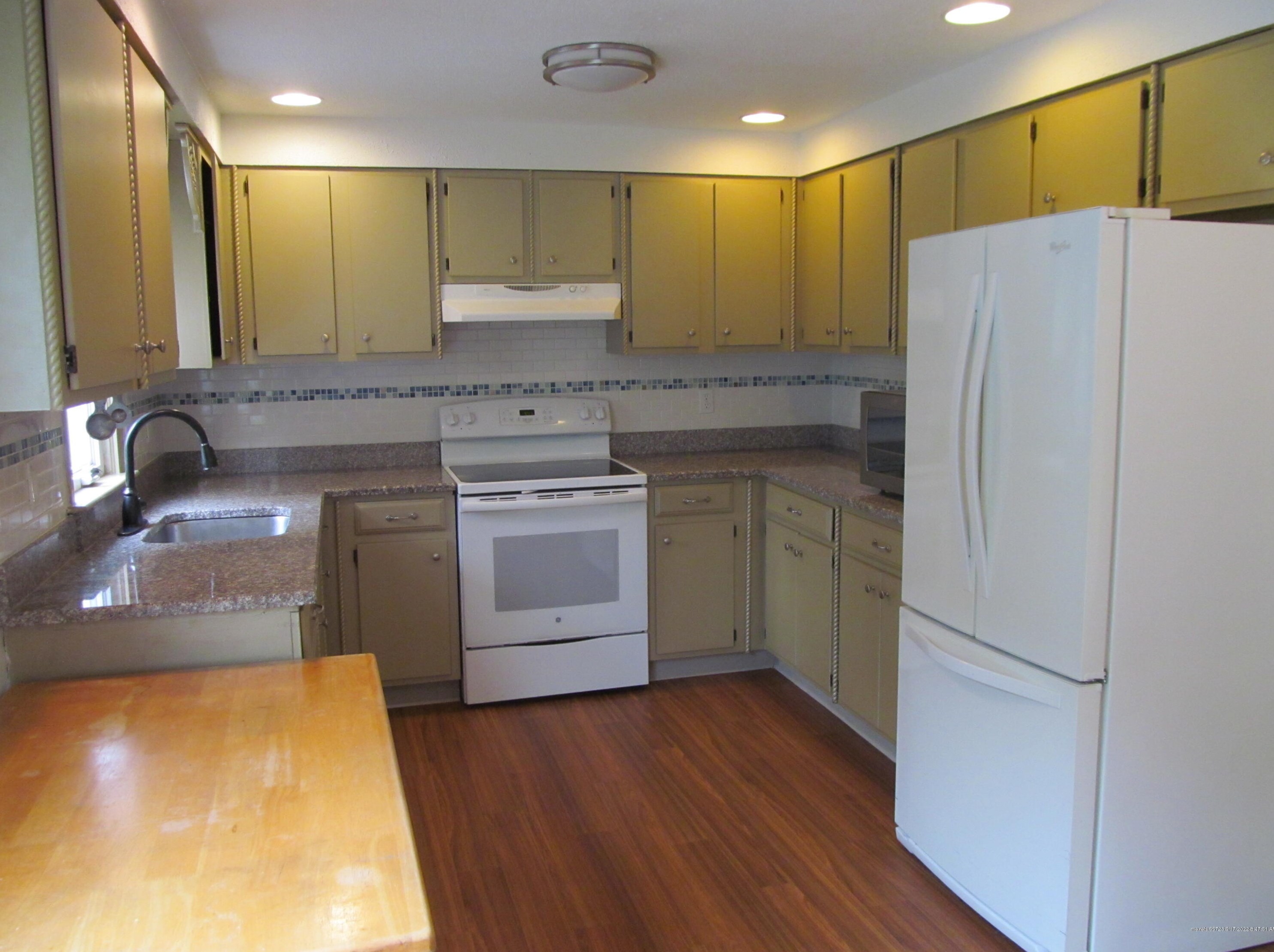 46 Starboard Dr, Portland, ME 04107-9644