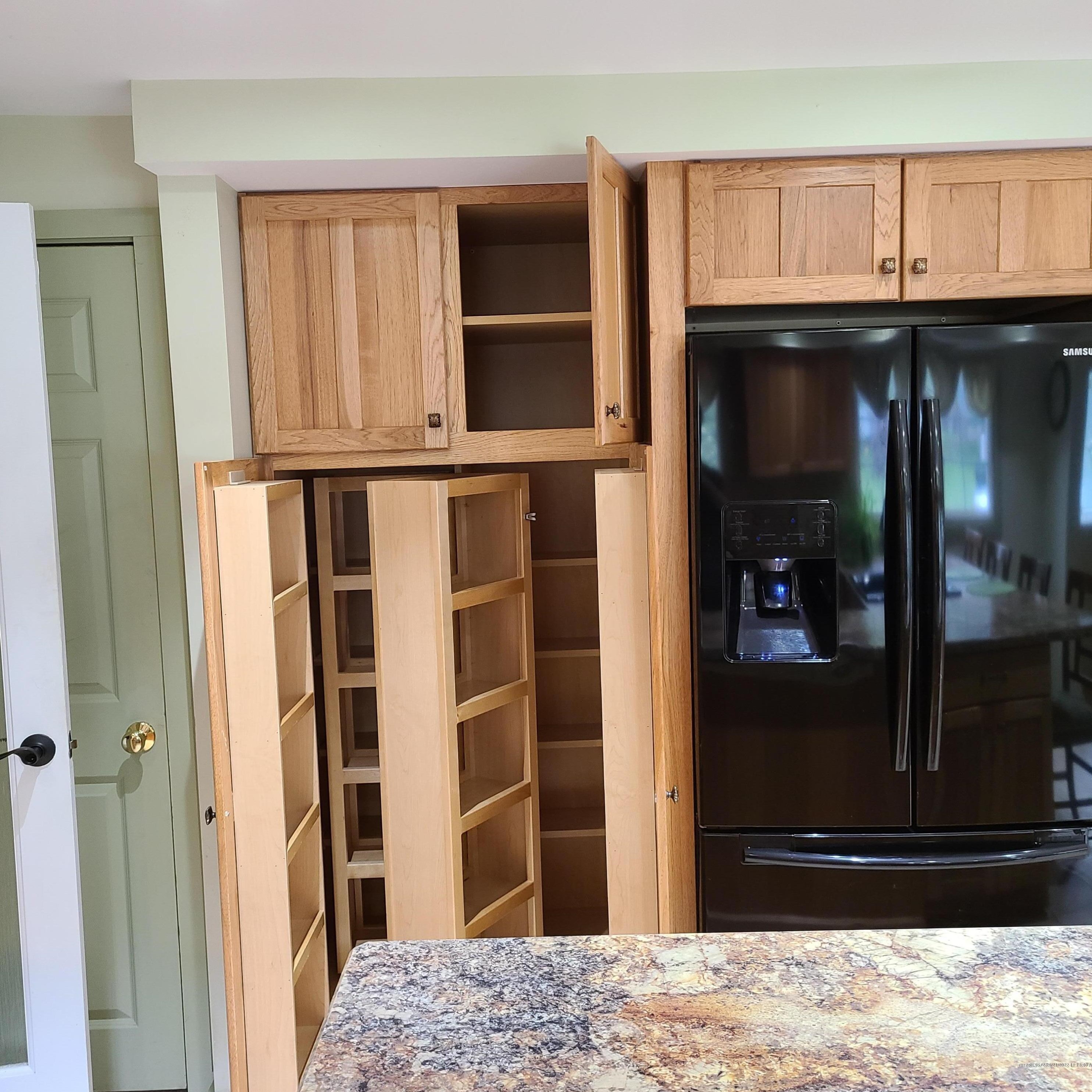 58 Bates St, Auburn ME 04210-6226 exterior