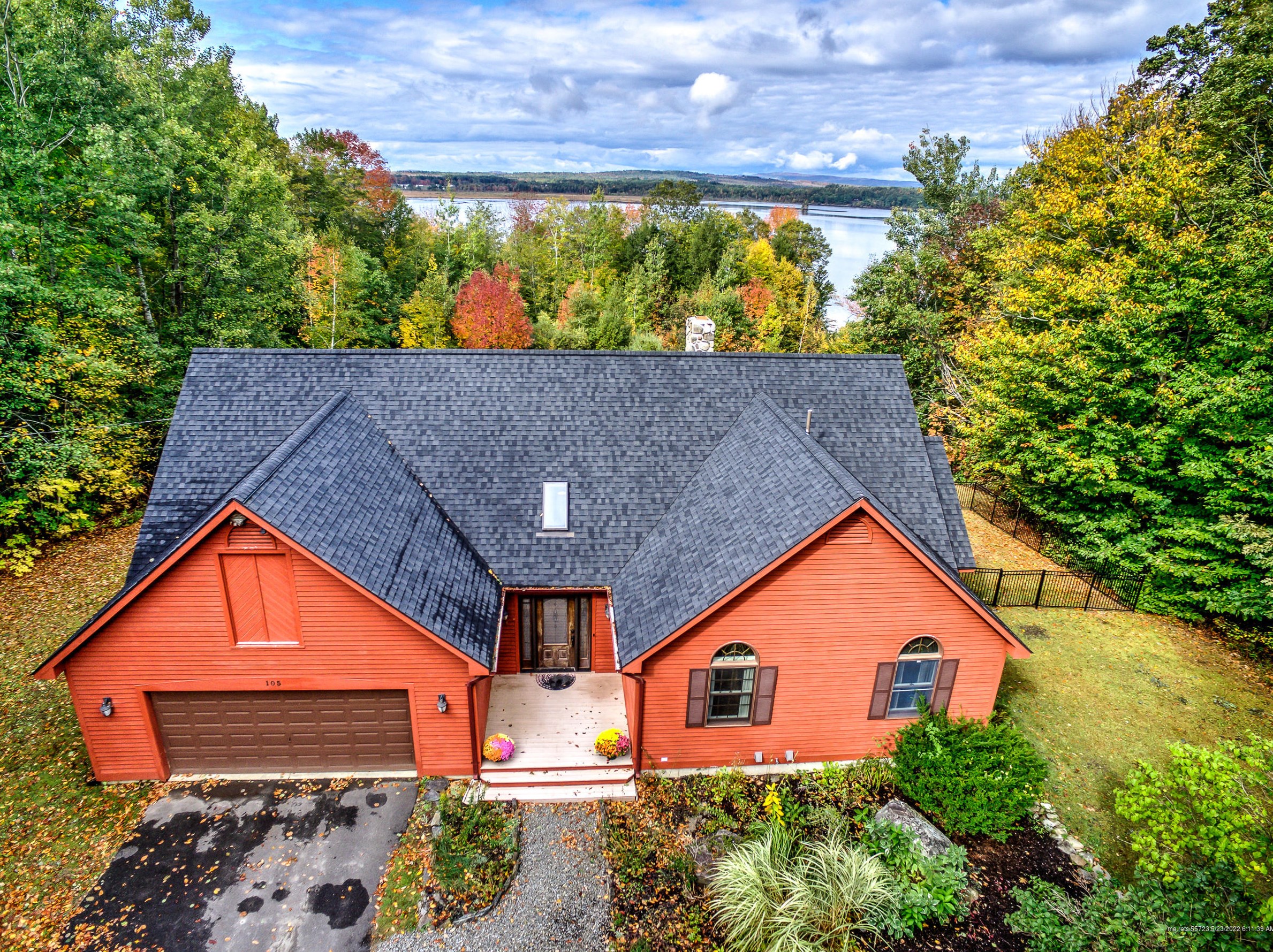 105 Redcedar Ln, Augusta, ME 04330