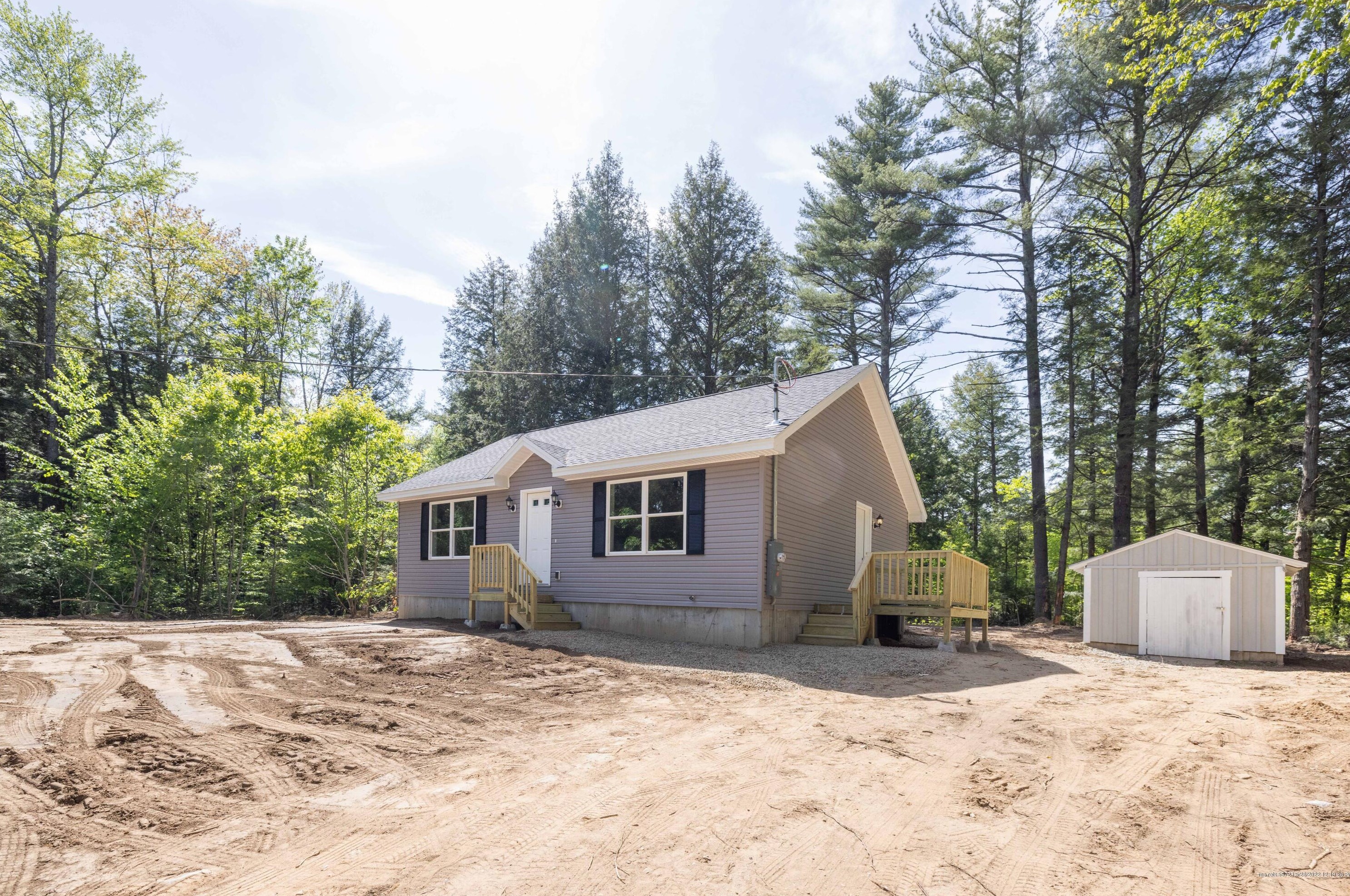 473 Oak St, Sanford, ME 04073