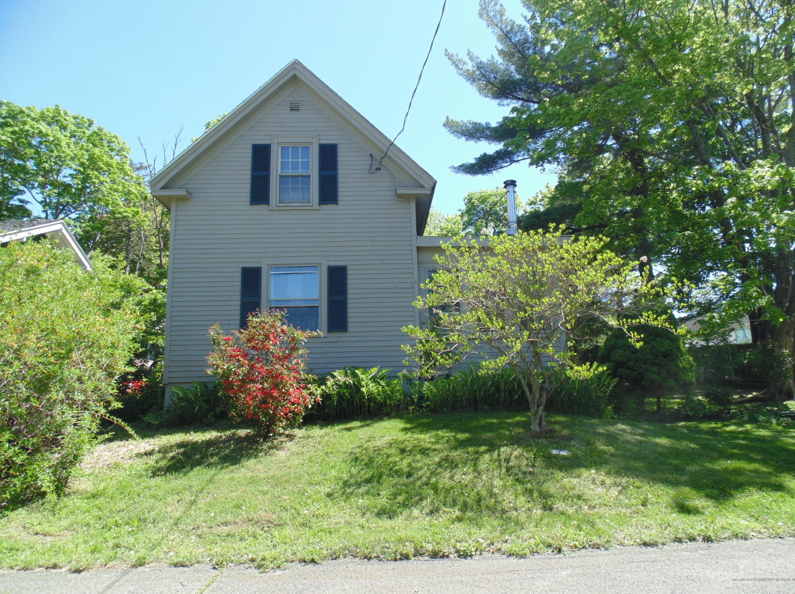 305 Pine St, Bangor, ME 04401 exterior