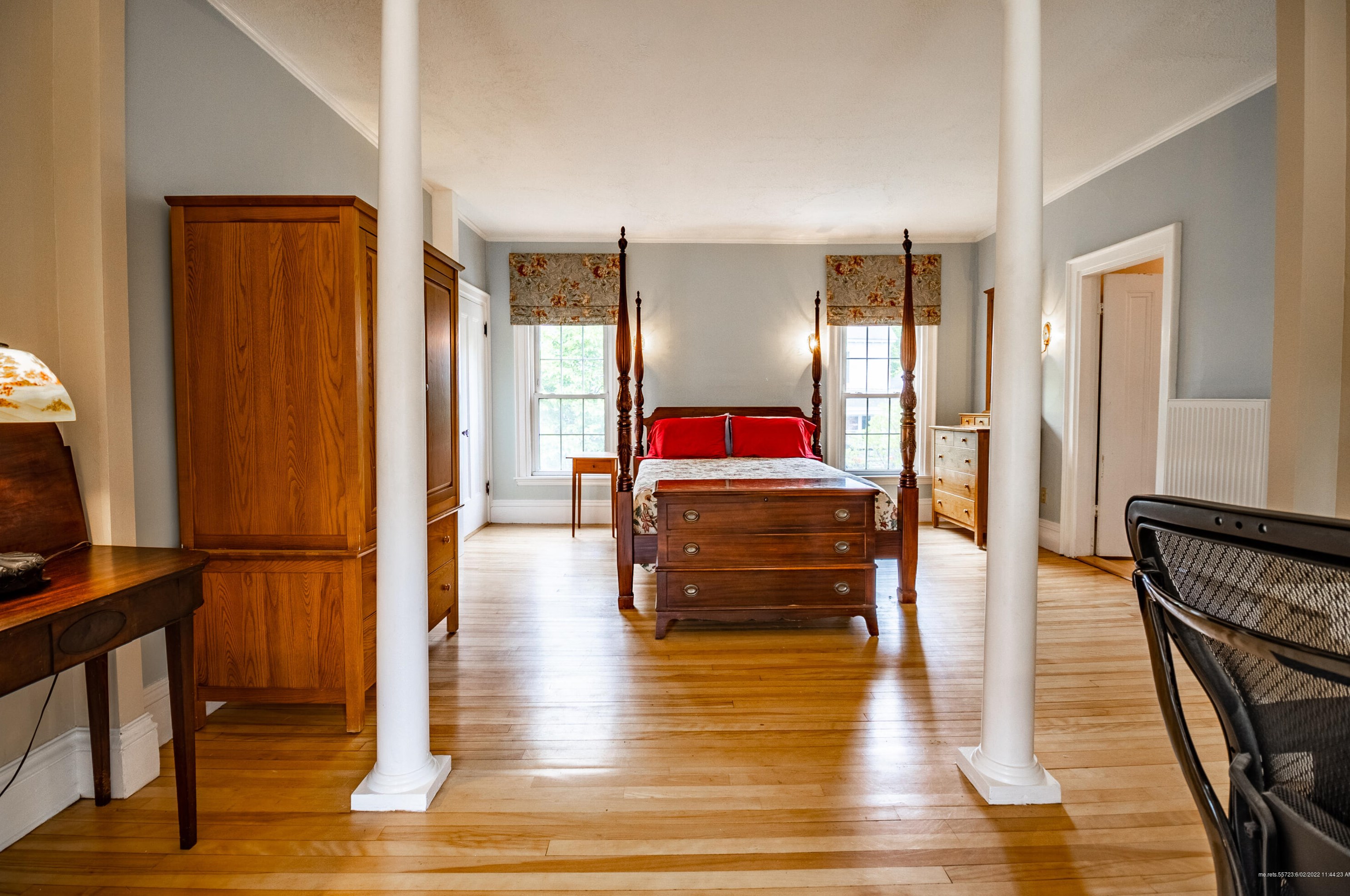 1 Prospect St, Auburn ME  04210-4625 exterior