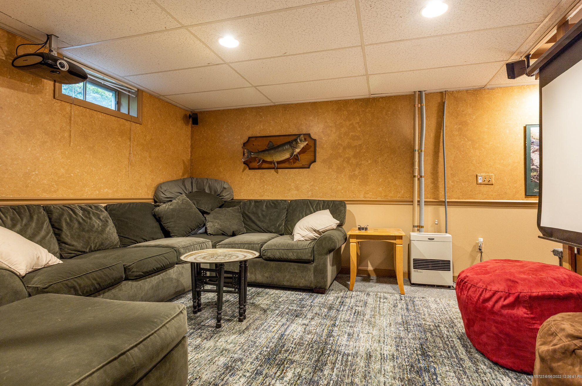 18 Bay View Dr, Portland ME 04103-4519 exterior