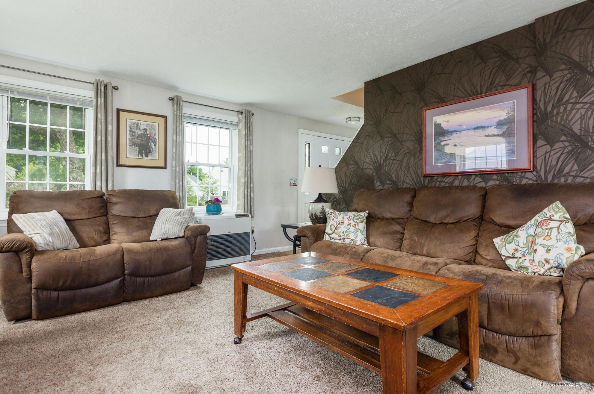 18 Bay View Dr, Portland ME 04103-4519 exterior