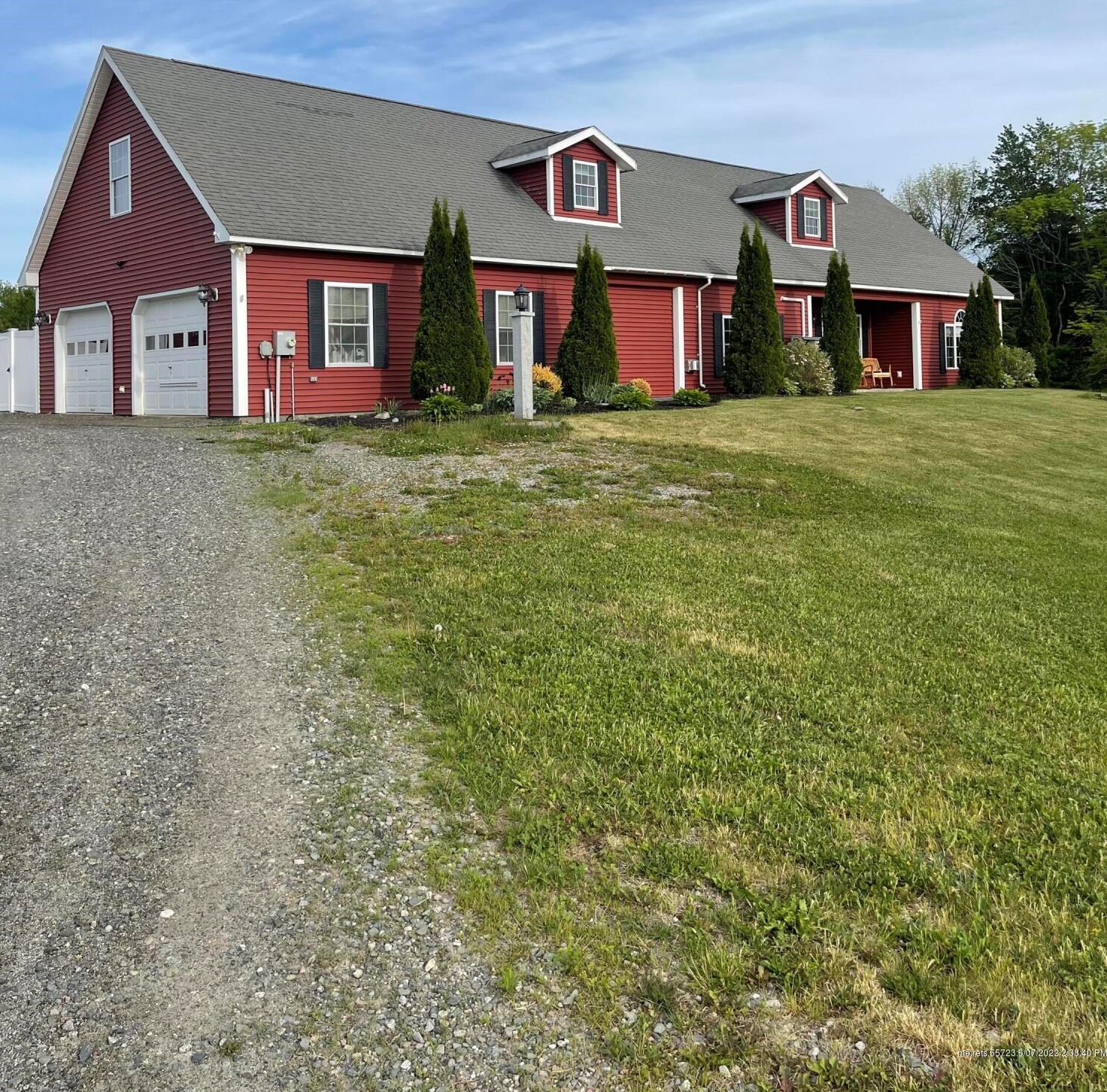 32 Overlook Dr, Canaan, ME 04924-3650