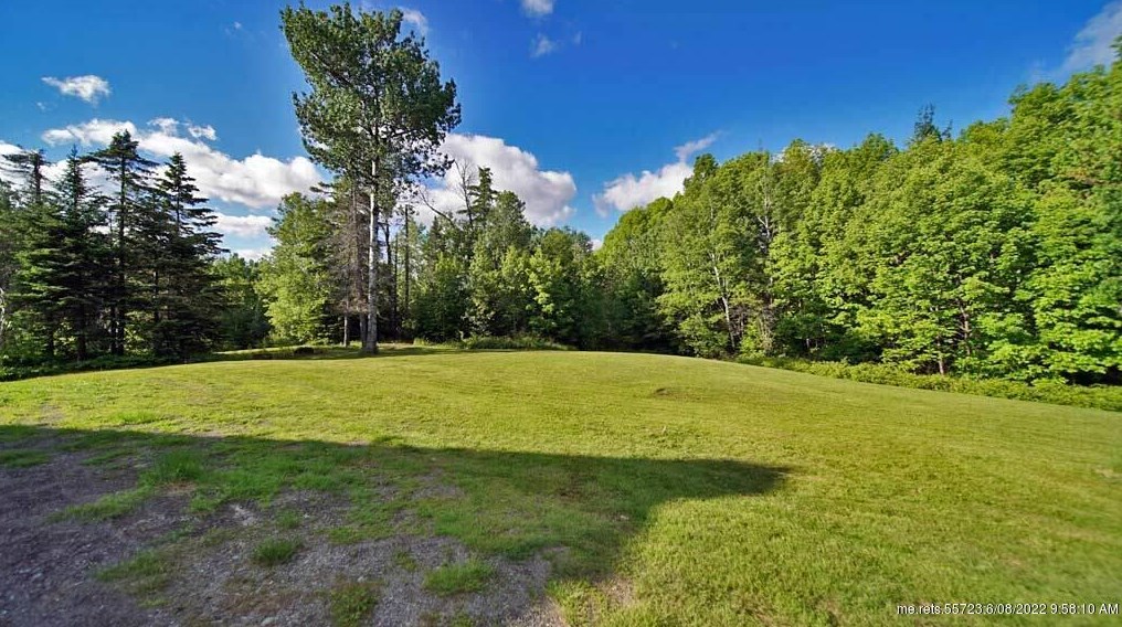 97 Oakfield Rd, Houlton, ME 04730 exterior