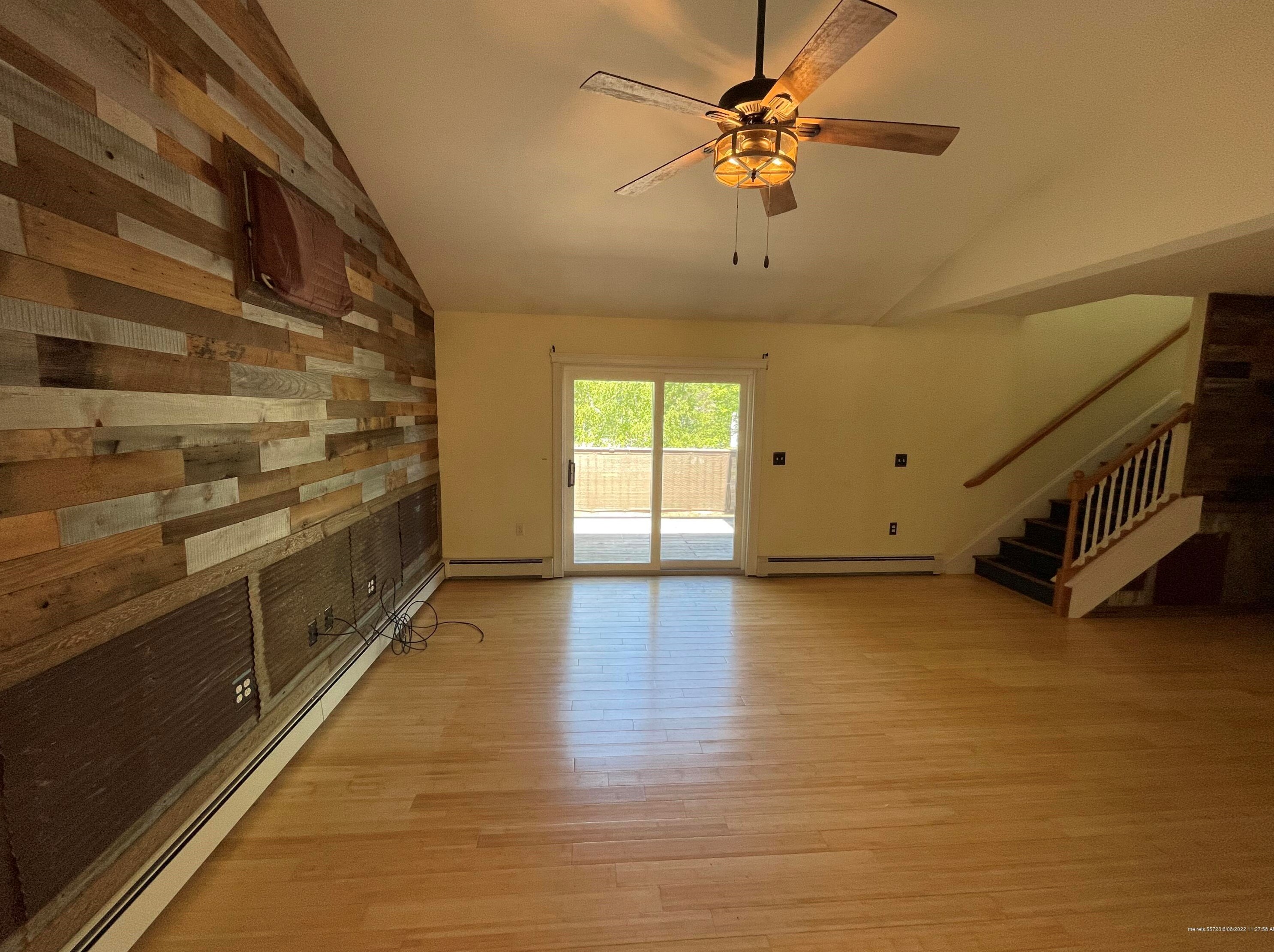 1029 Roosevelt Trl, Windham ME 04062-4816 exterior