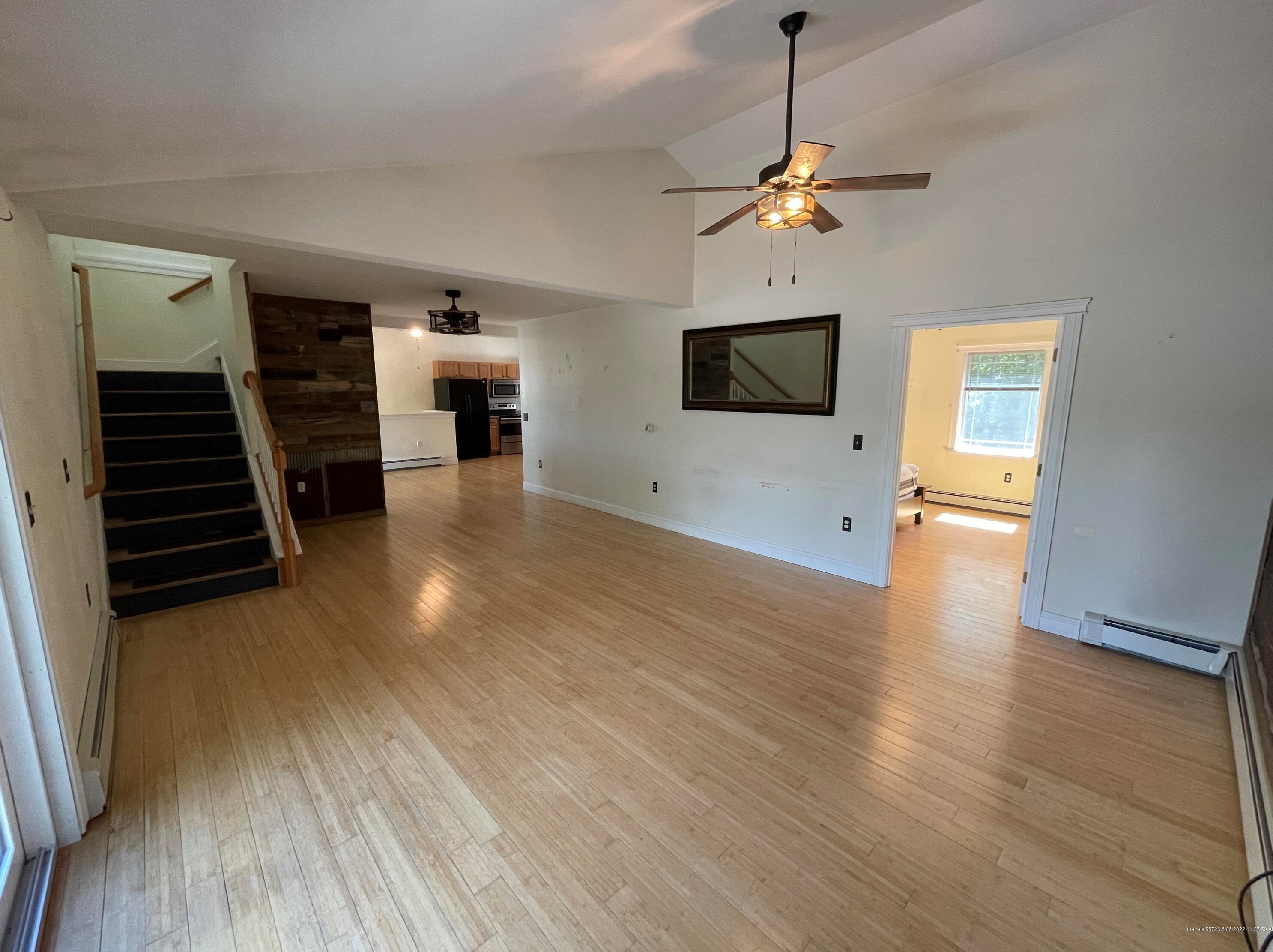 1029 Roosevelt Trl, Windham ME 04062-4816 exterior