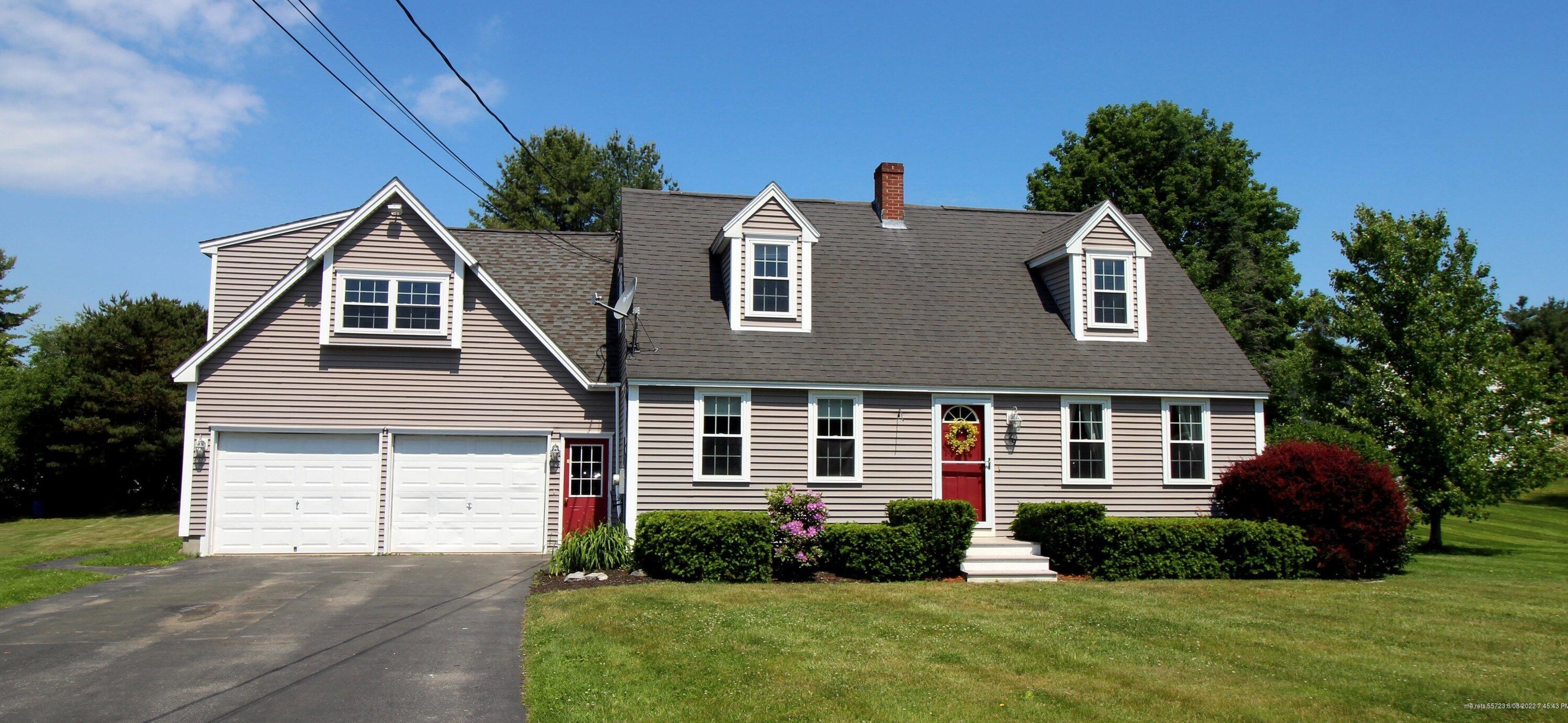 29 Douglas Ave, Saco, ME 04072-9732