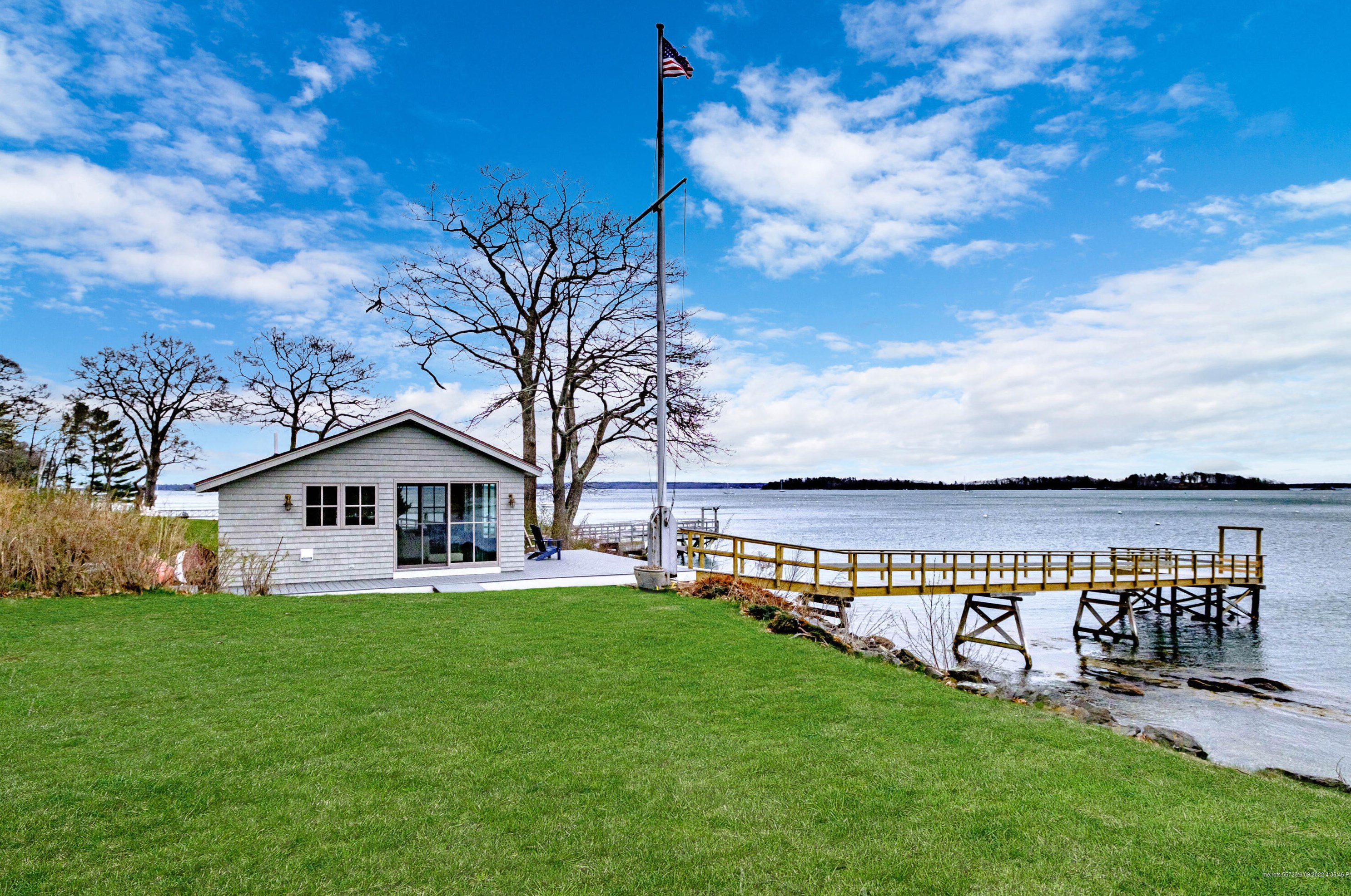 153 Foreside Rd, Portland ME  04110-1420 exterior