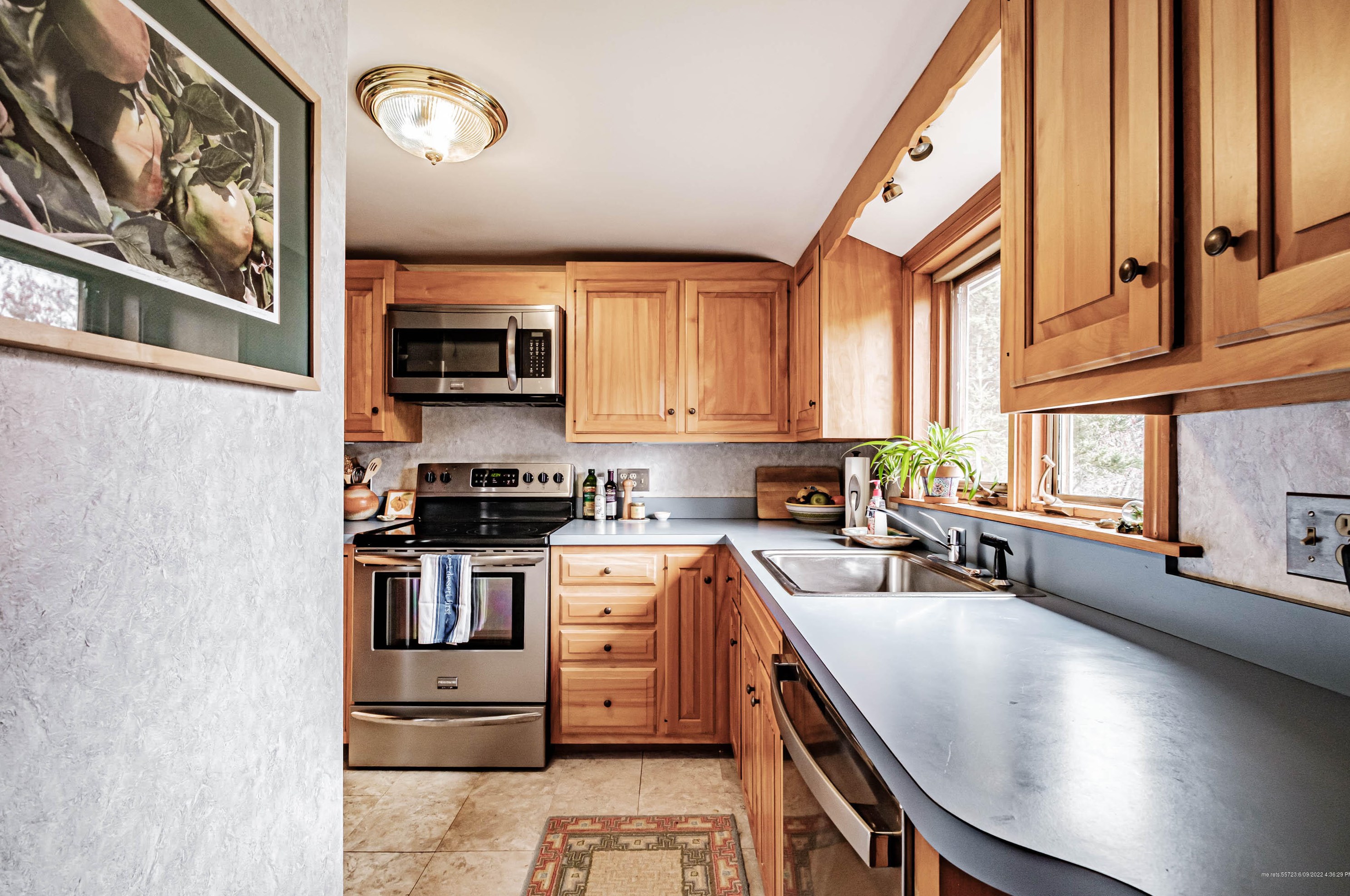 153 Foreside Rd, Portland ME  04110-1420 exterior