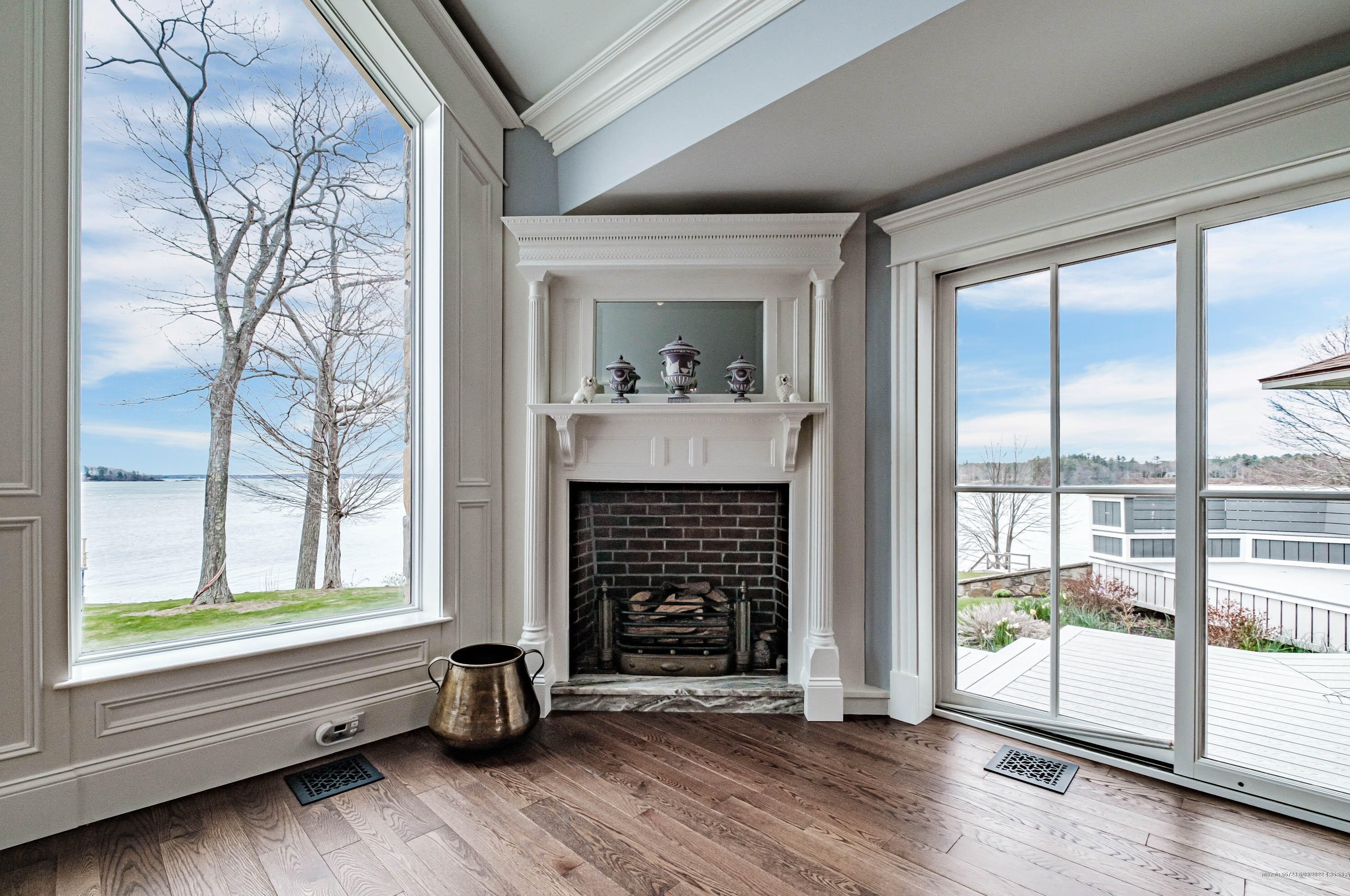 153 Foreside Rd, Portland ME  04110-1420 exterior