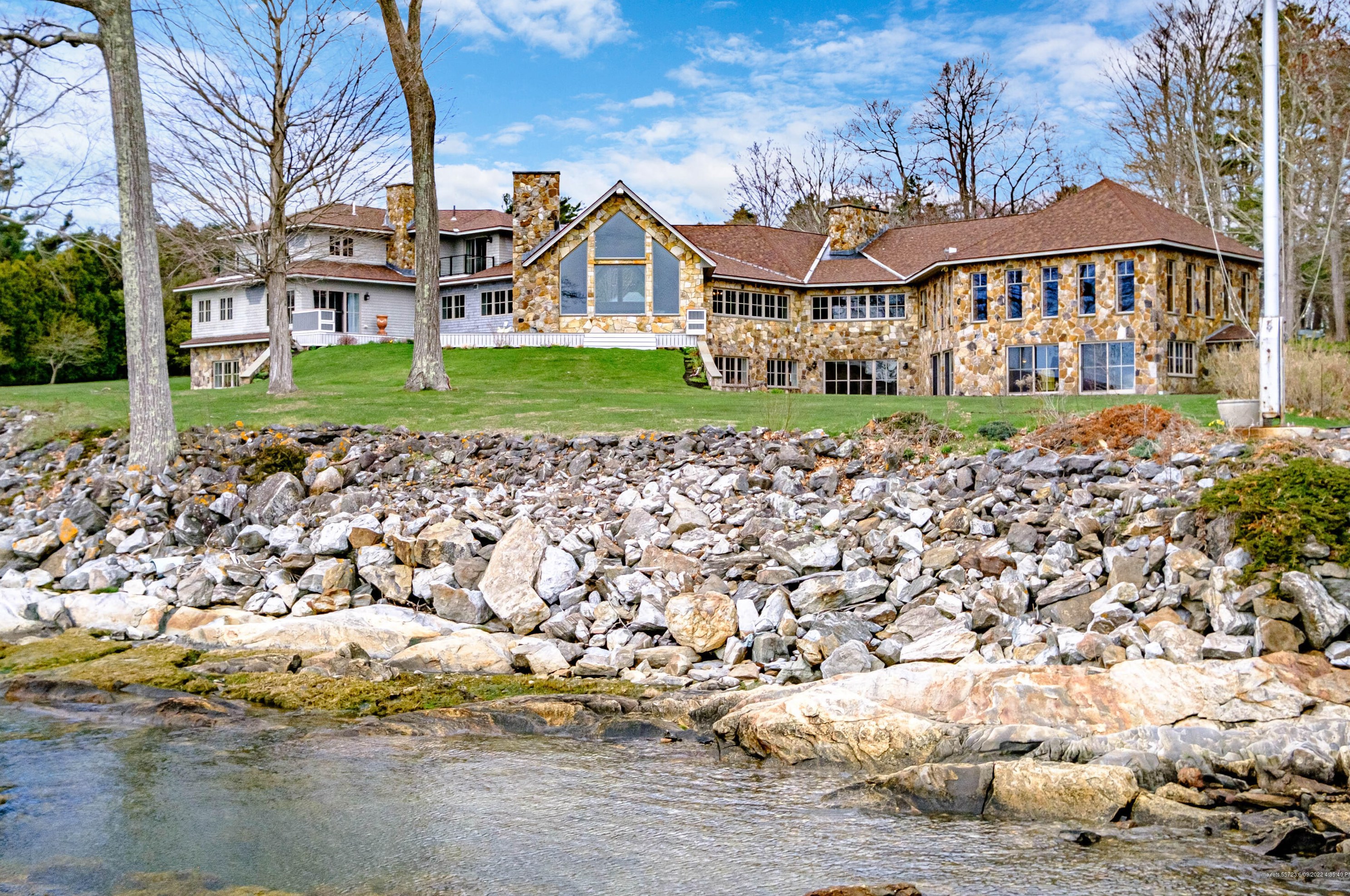 153 Foreside Rd, Portland, ME 04110-1420
