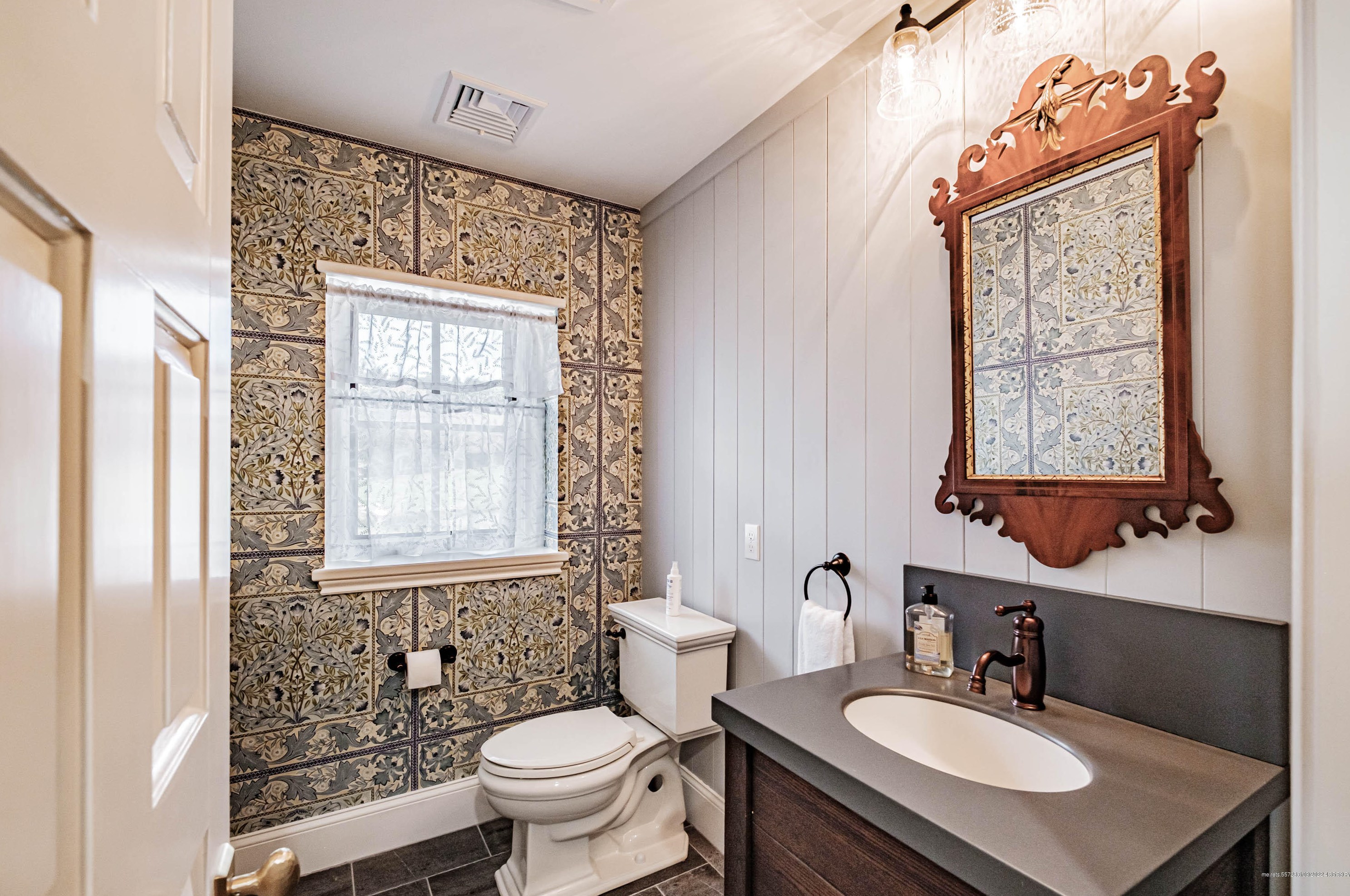 153 Foreside Rd, Portland ME  04110-1420 exterior