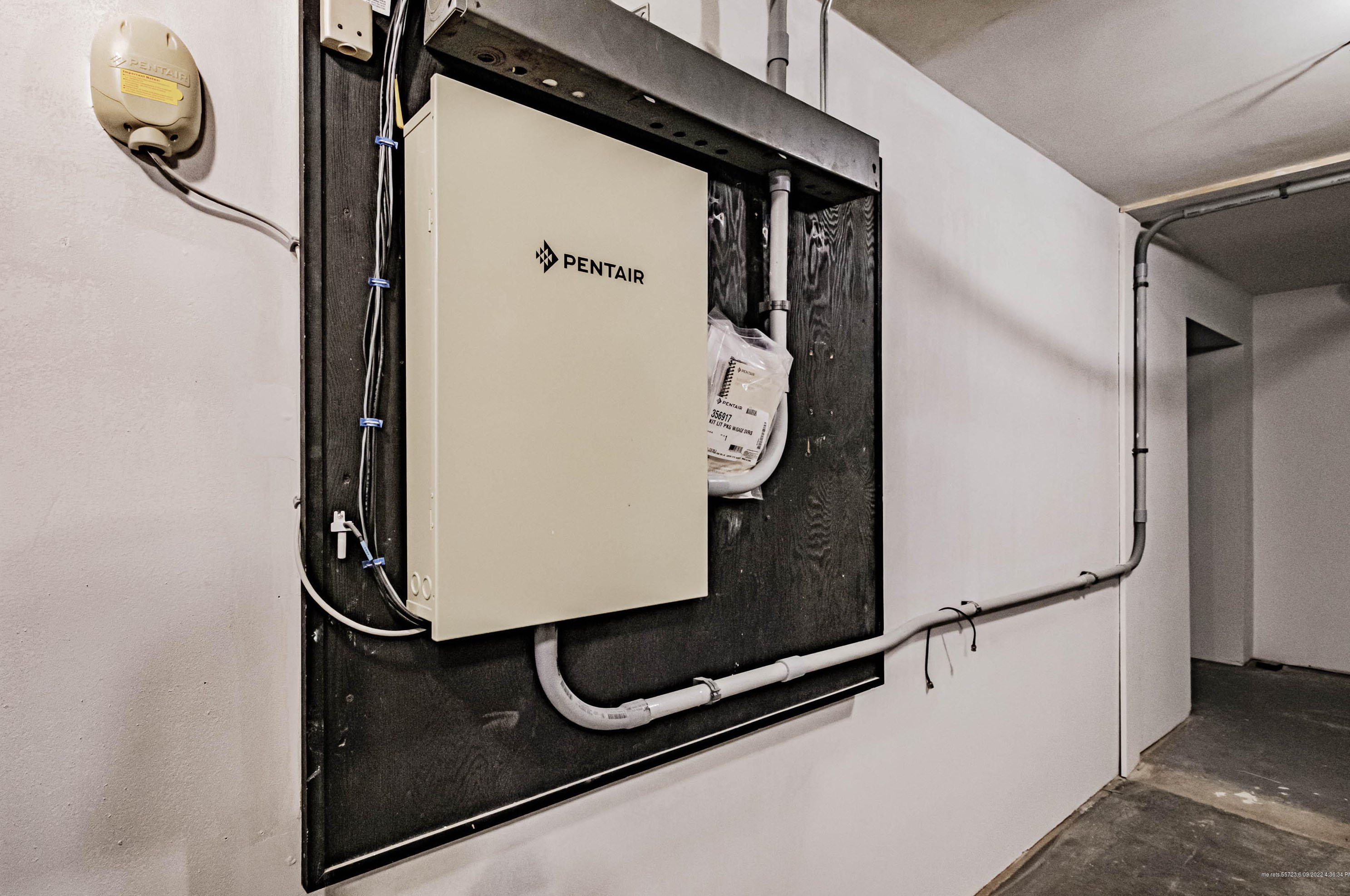 153 Foreside Rd, Portland ME  04110-1420 exterior