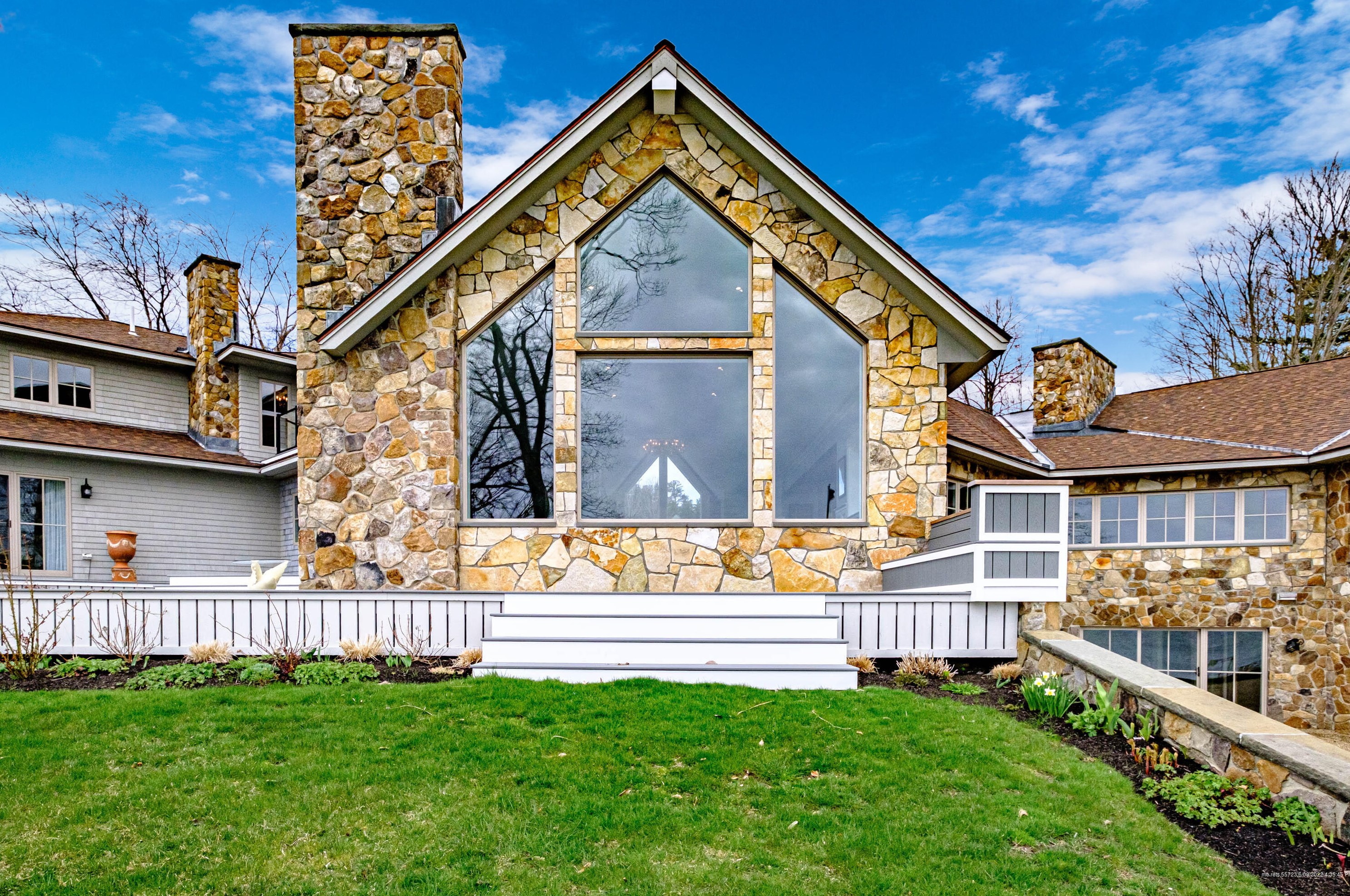 153 Foreside Rd, Portland ME  04110-1420 exterior