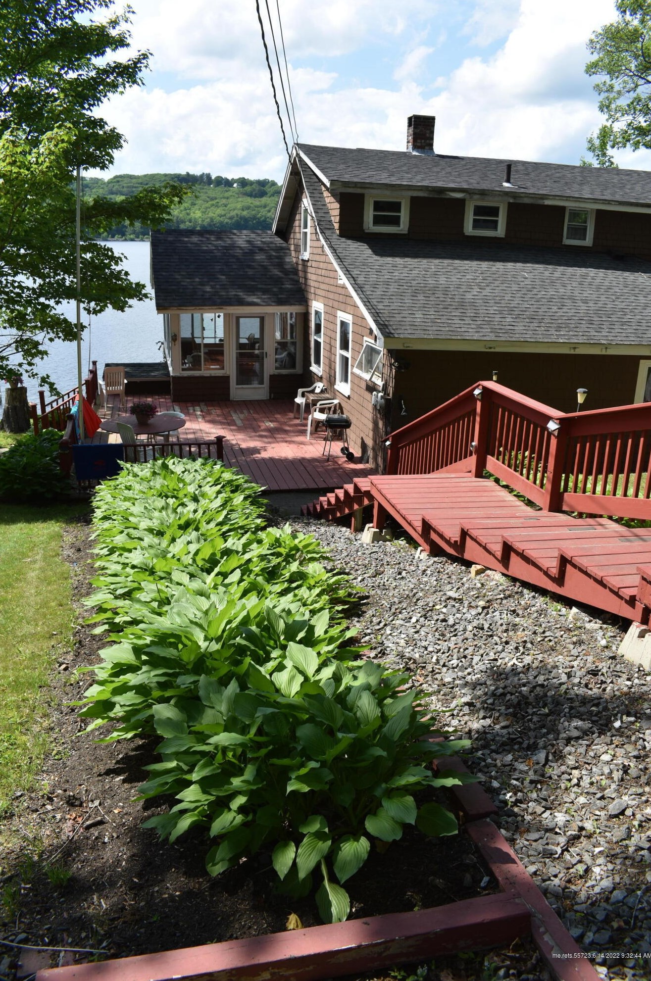 172 Memorial Dr, Winthrop, ME 04364