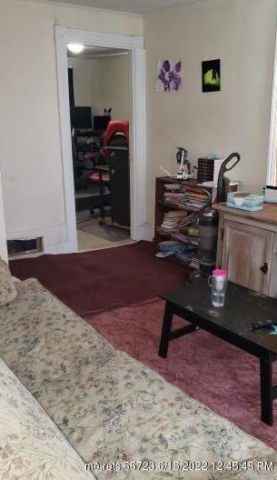 11 Trinity St, Rockland, ME 04841