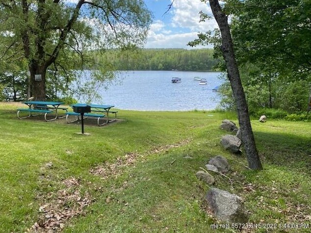 13 Busy Bee Rd, Naples, ME 04055