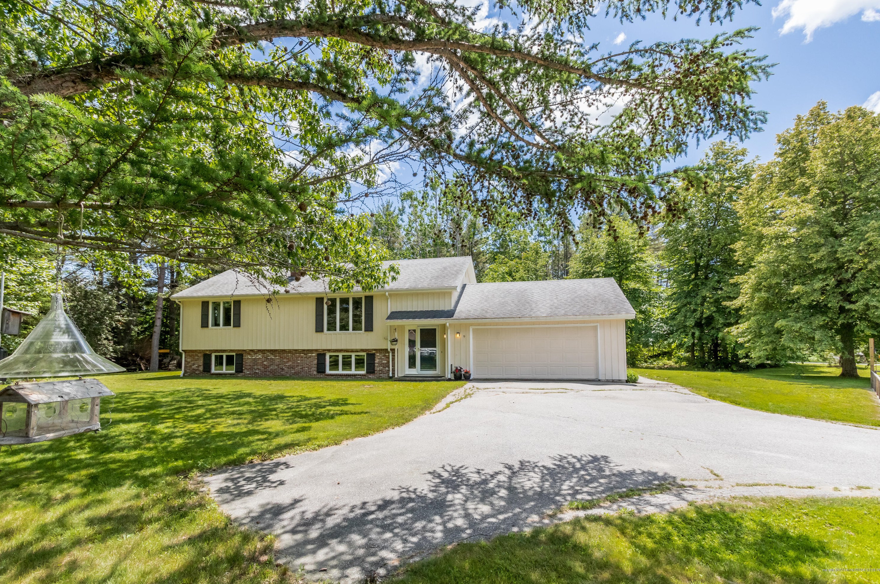 9 Tidal Brook Rd, Freeport, ME 04032