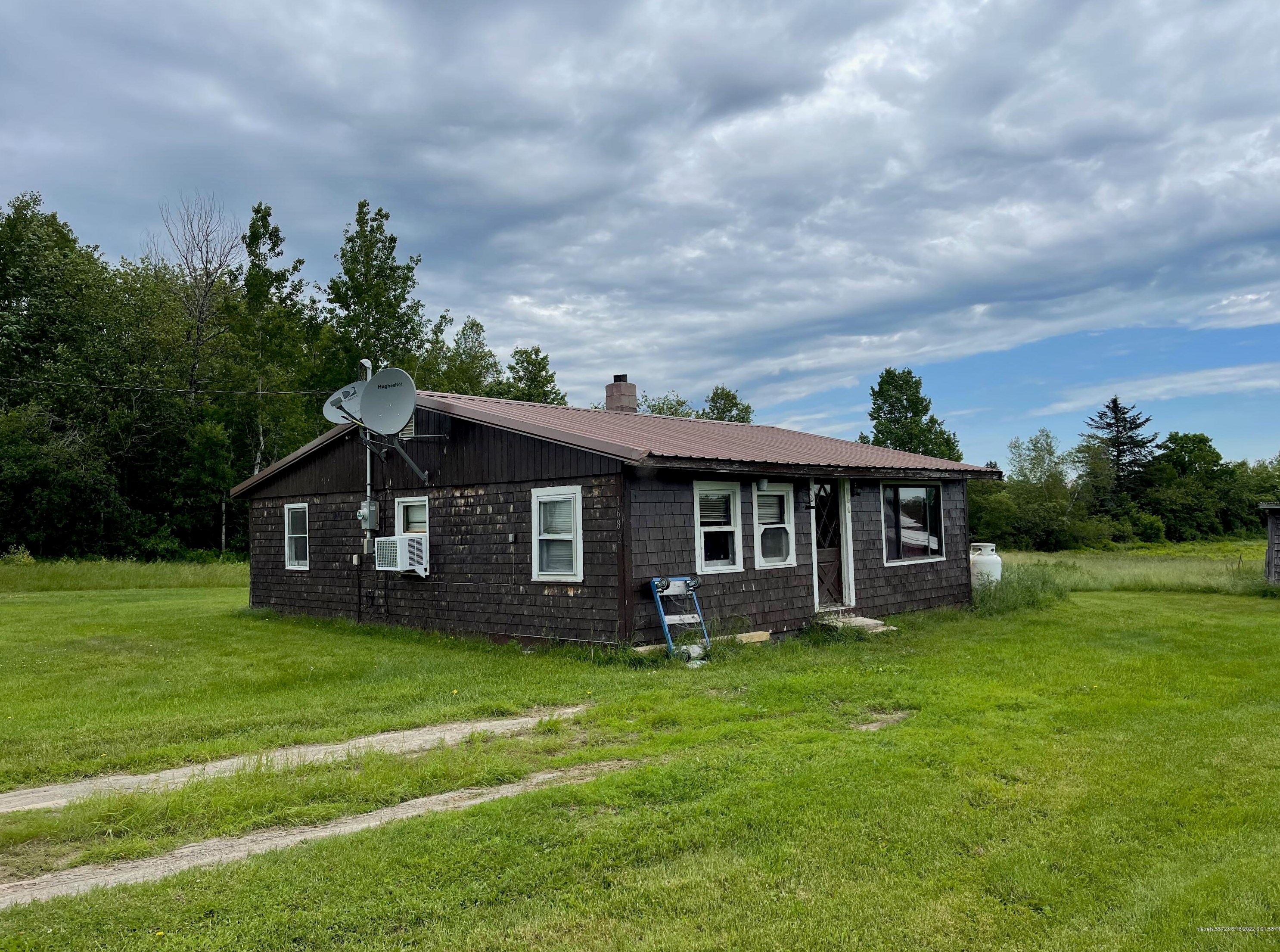 1682 Kingman Rd, Macwahoc Plt, ME 04451