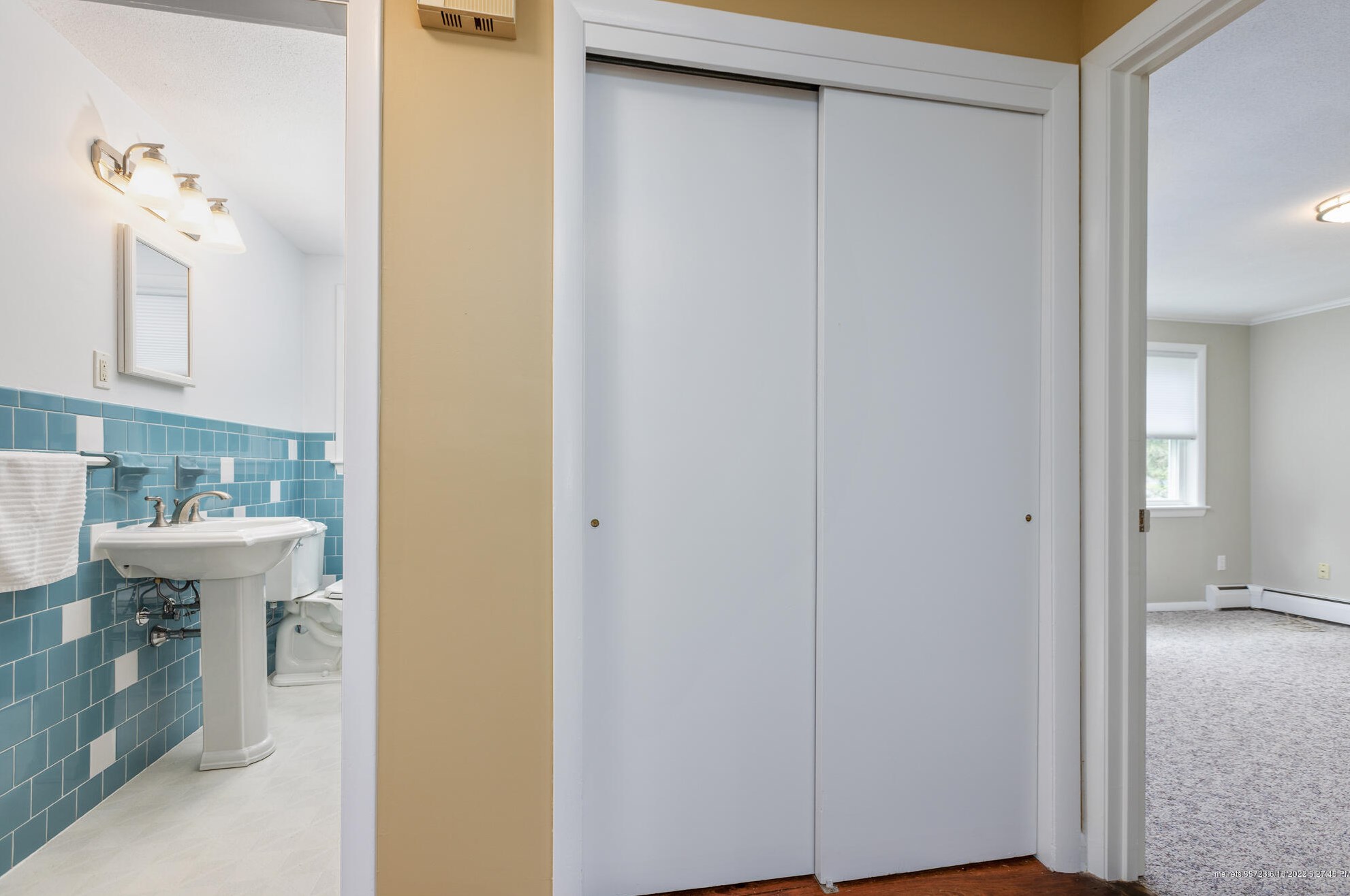 43 Constitution Dr, Westbrook ME  04092-4536 exterior