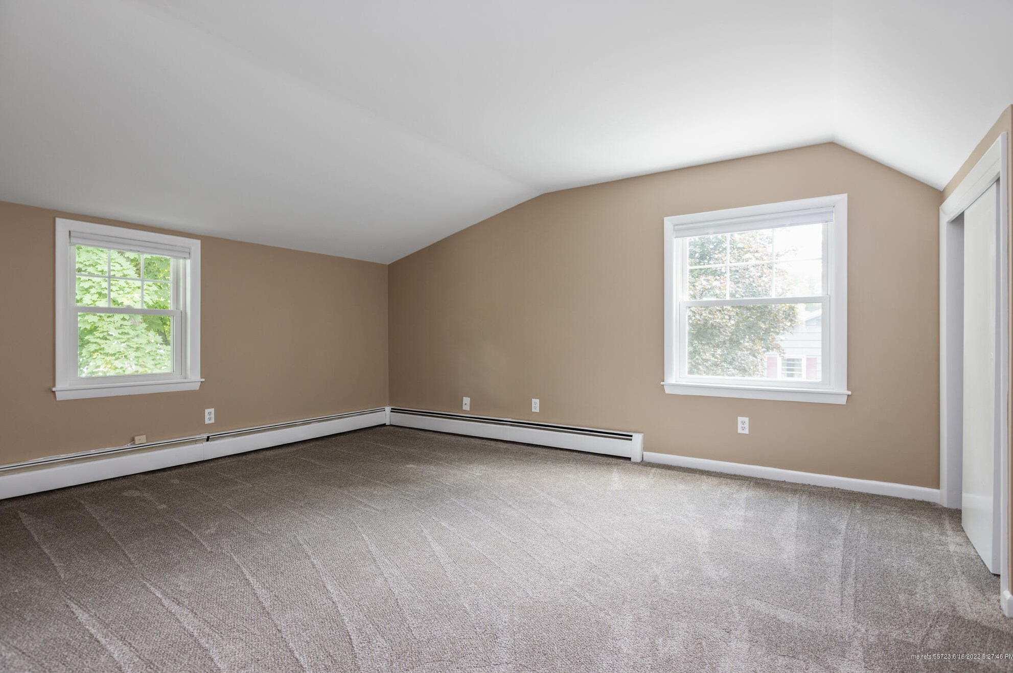 43 Constitution Dr, Westbrook ME  04092-4536 exterior