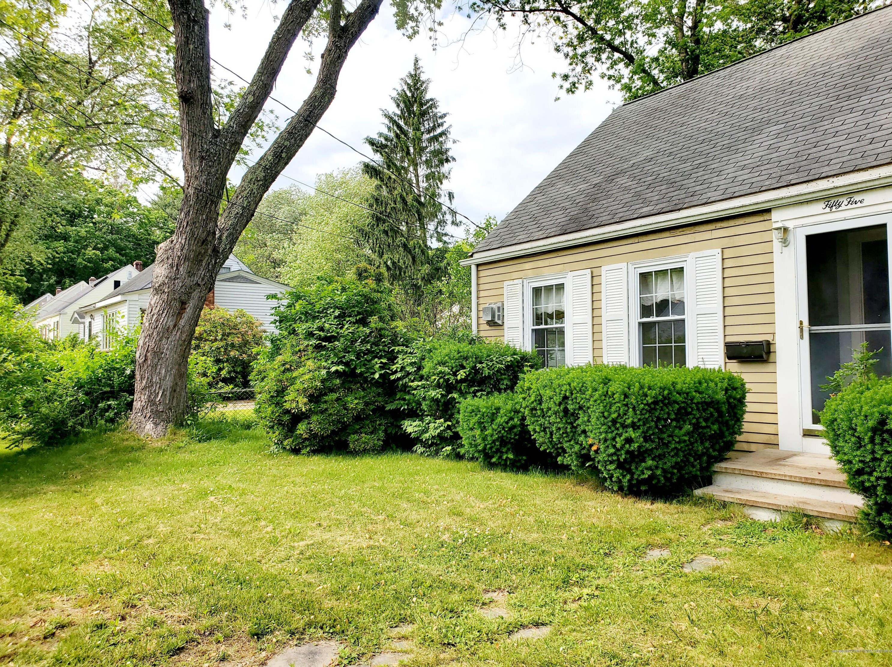 55 Torrey St, Portland, ME 04103