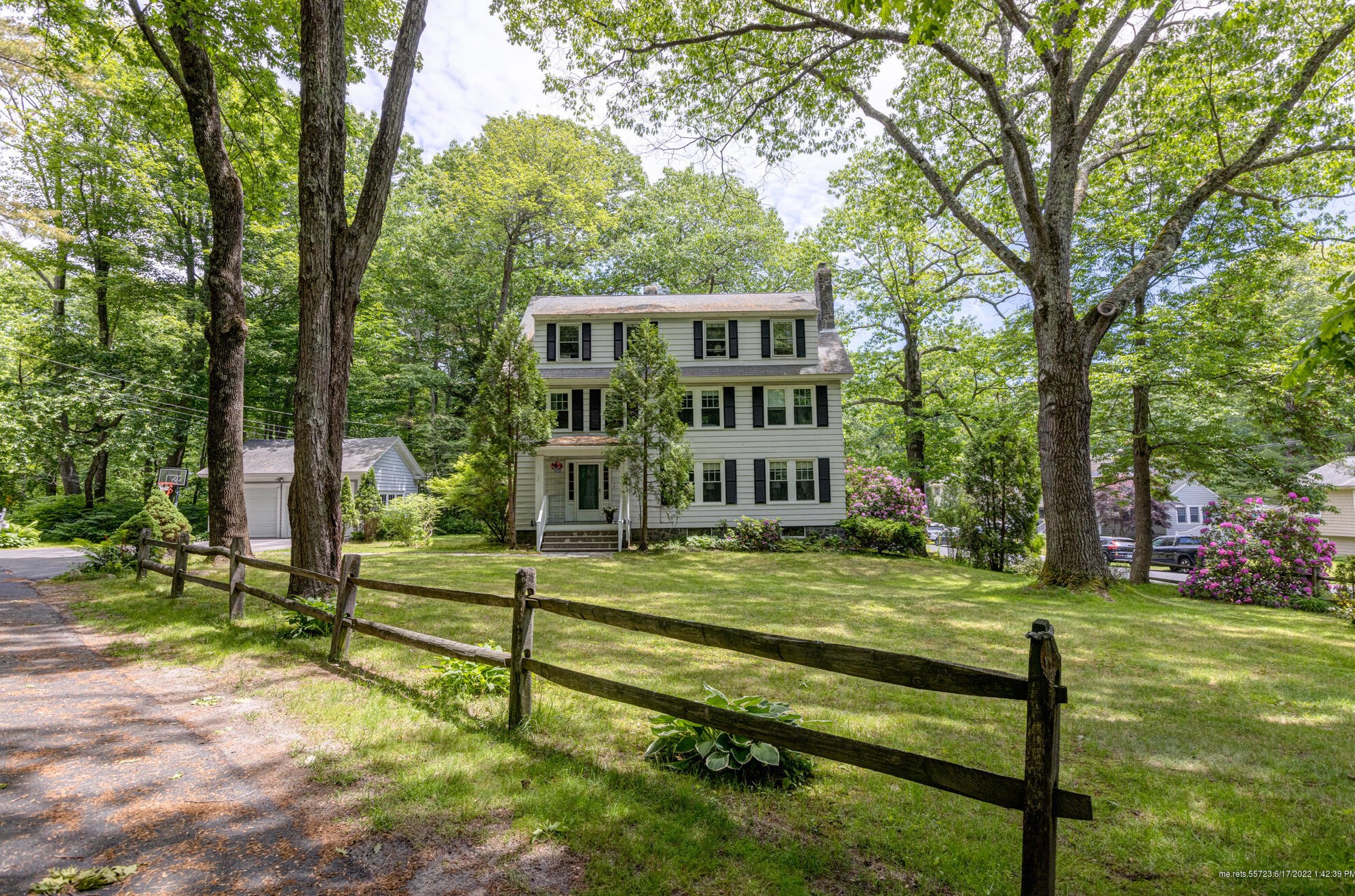 4 Concord Cir, Portland ME 04110-1203 exterior