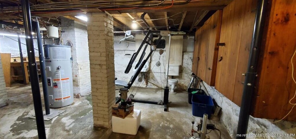 20 Wiley St, Bangor ME  04401-3732 exterior