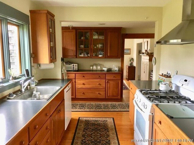 377 Millvale Rd, Verona Island, ME 04416