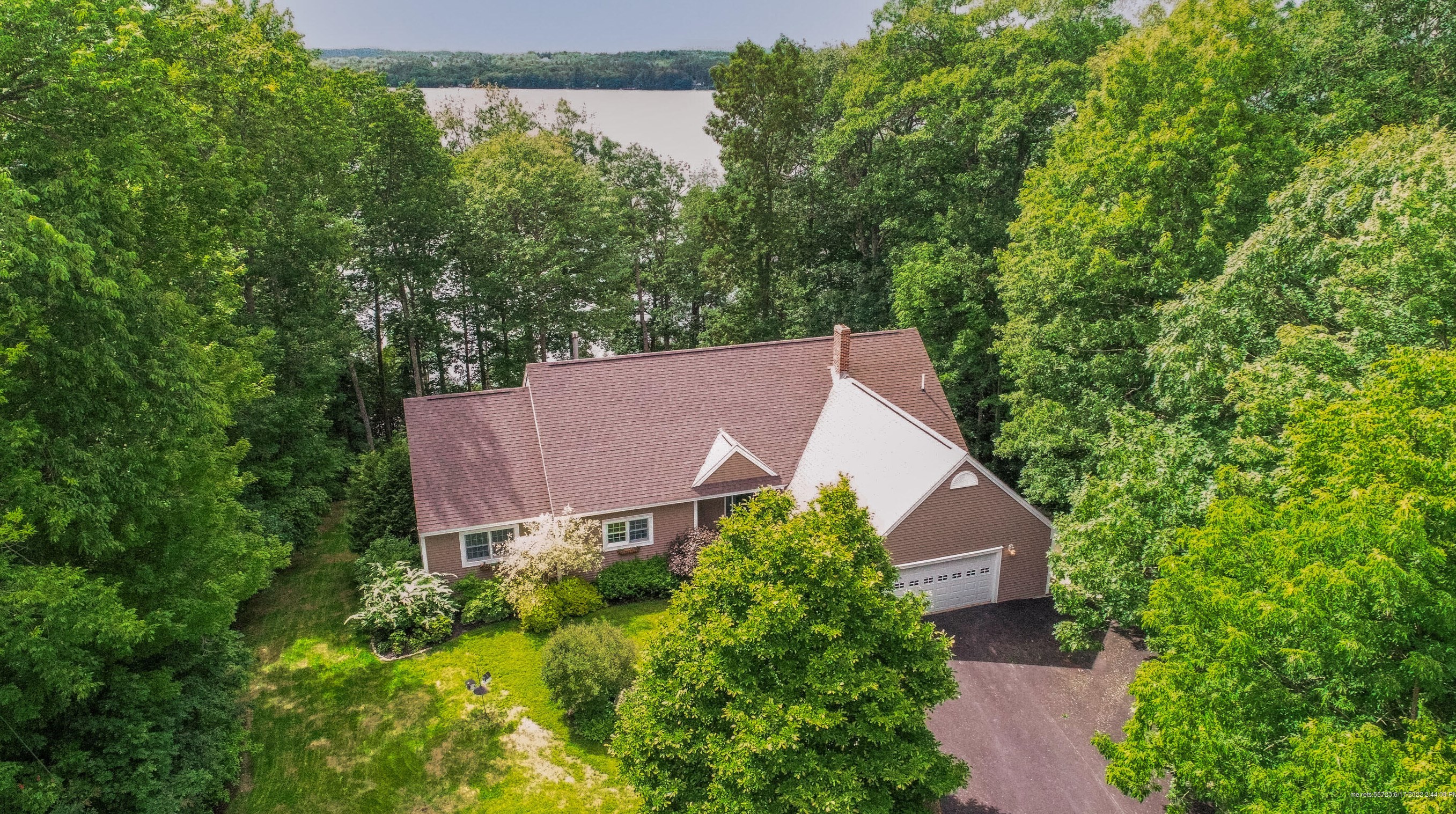 74 Lake Ridge Dr, Augusta, ME 04330