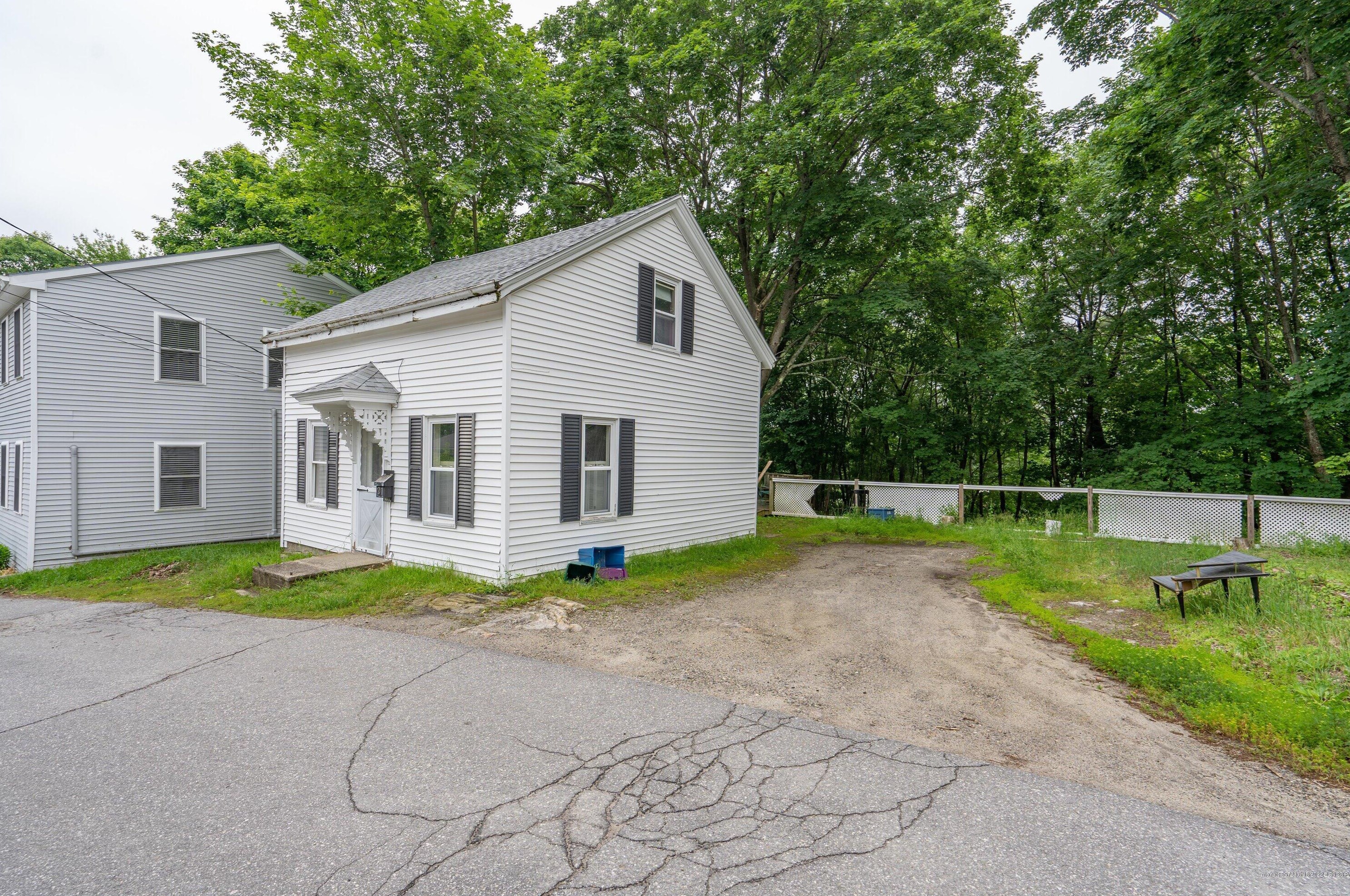 21 Huse St, West Bath, ME 04530