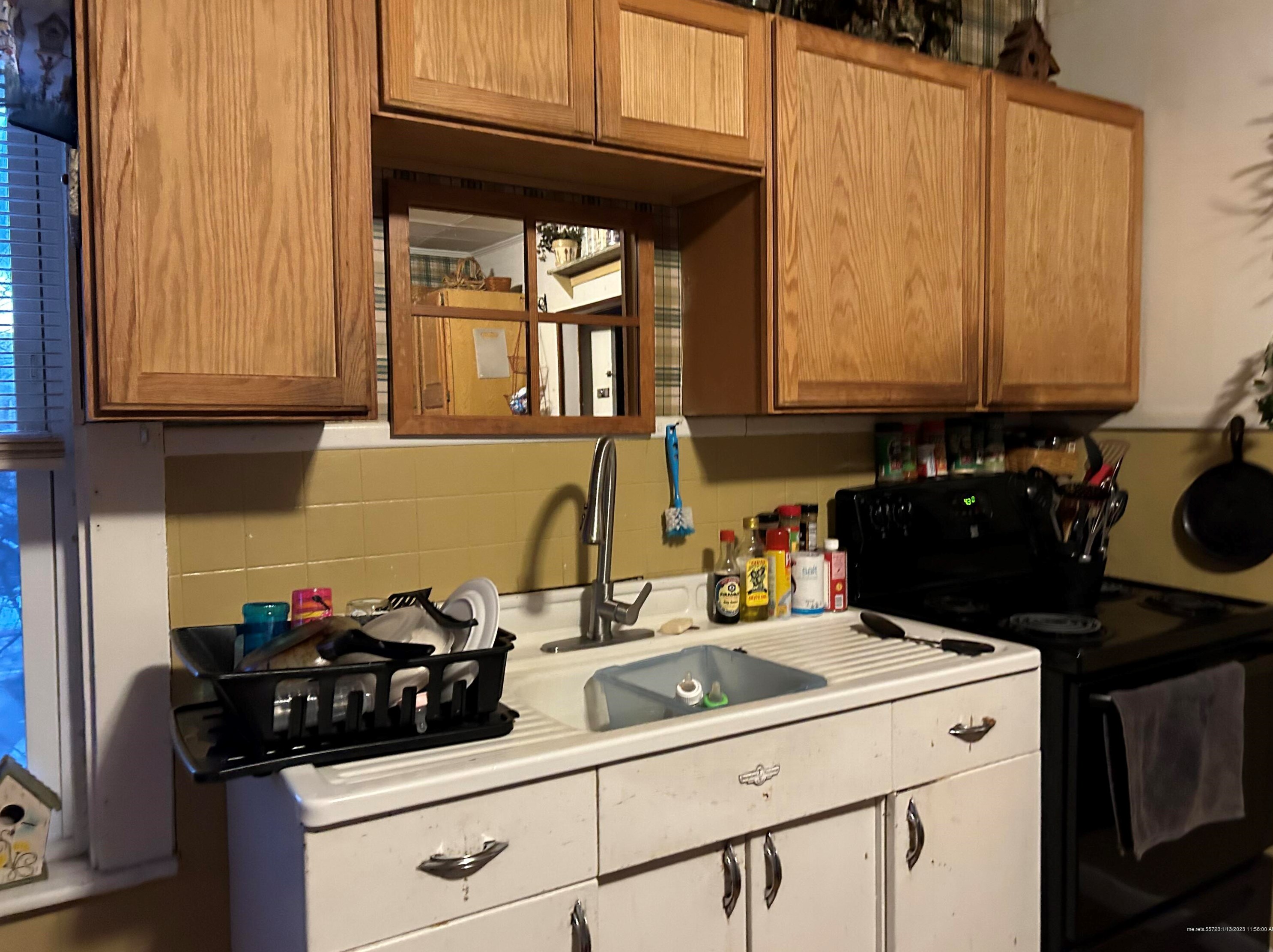 70 Granite St, Mexico, ME 04257