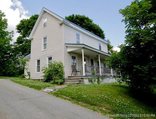 39 Charles St, Bangor, ME 04401 exterior