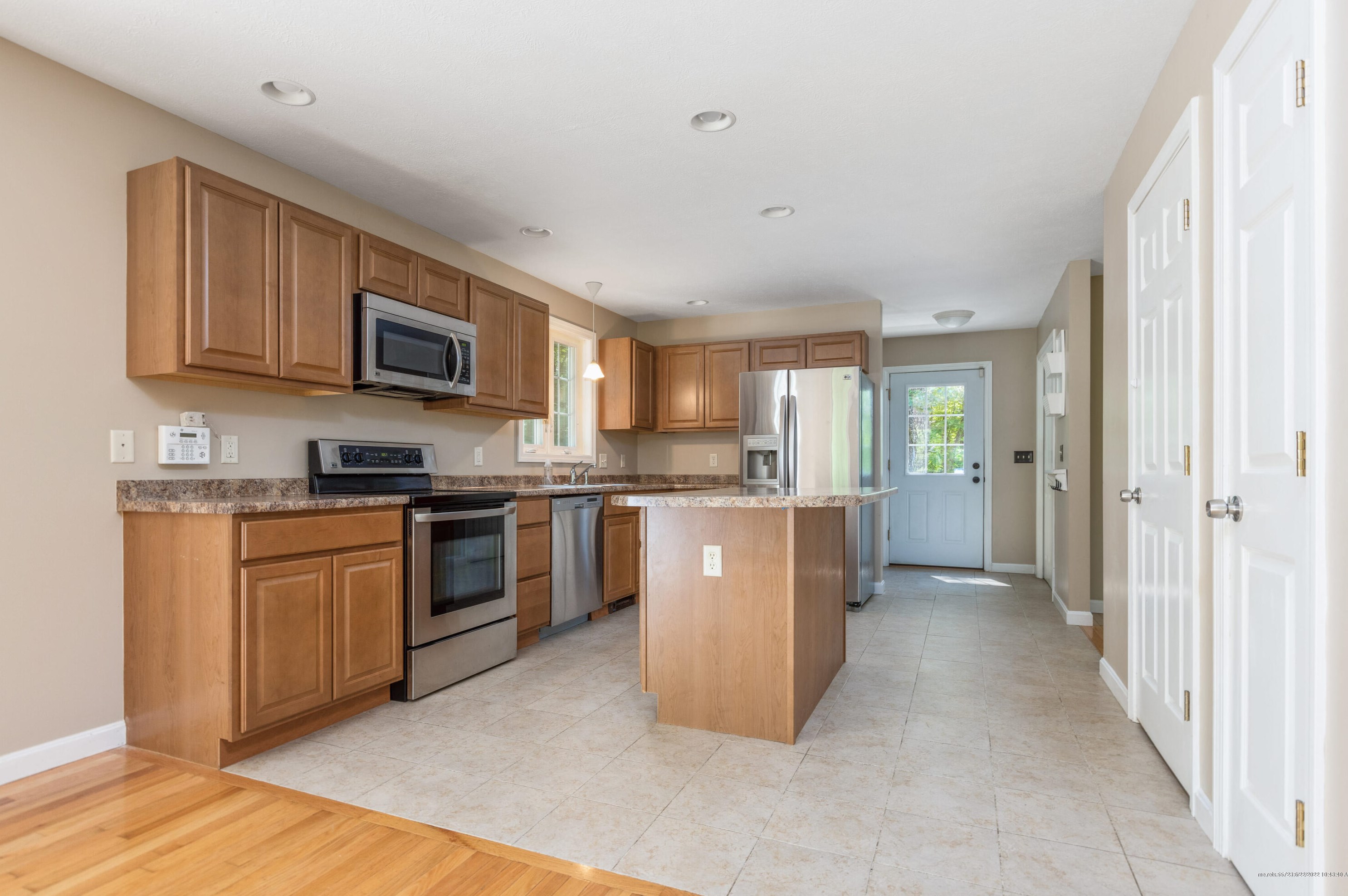 115 Falmouth Rd, Windham ME 04062-4536 exterior