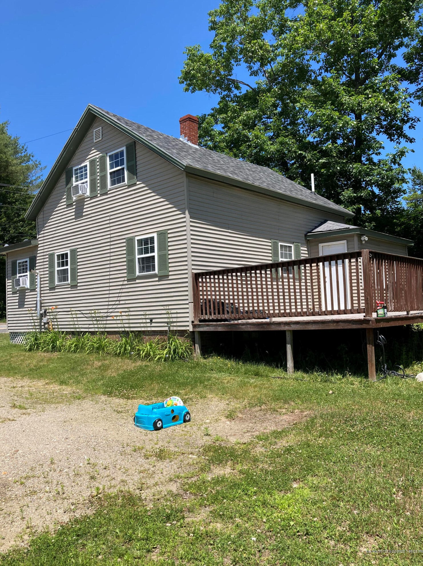 1353 Sabattus St, Lewiston, ME 04240