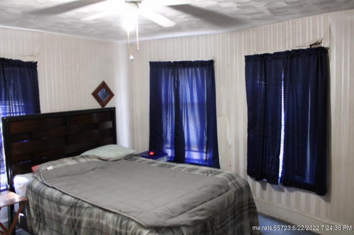 7 Park St, Madison ME  04950-1613 exterior