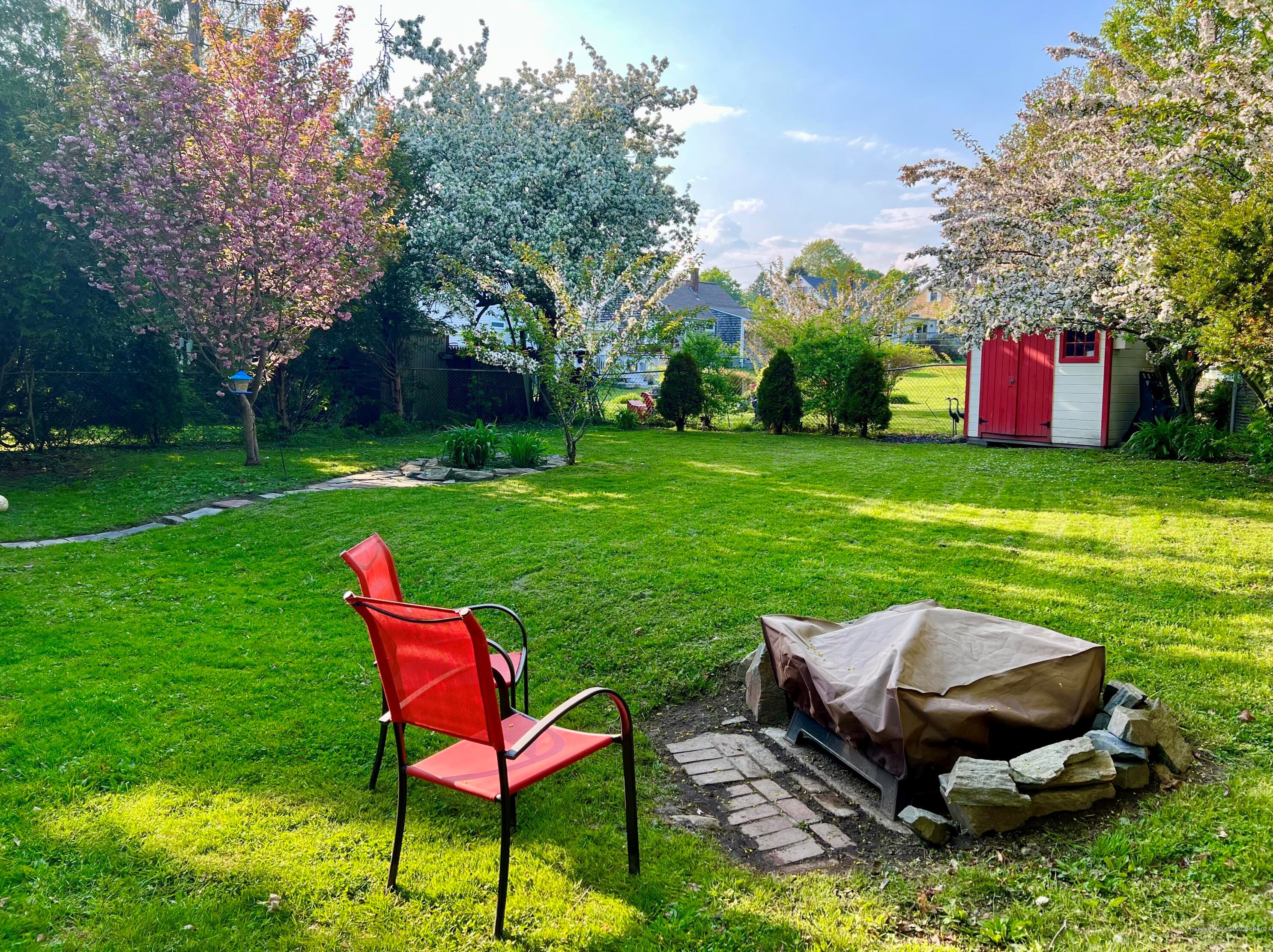 62 Longfellow Dr, Portland ME 04107-2231 exterior