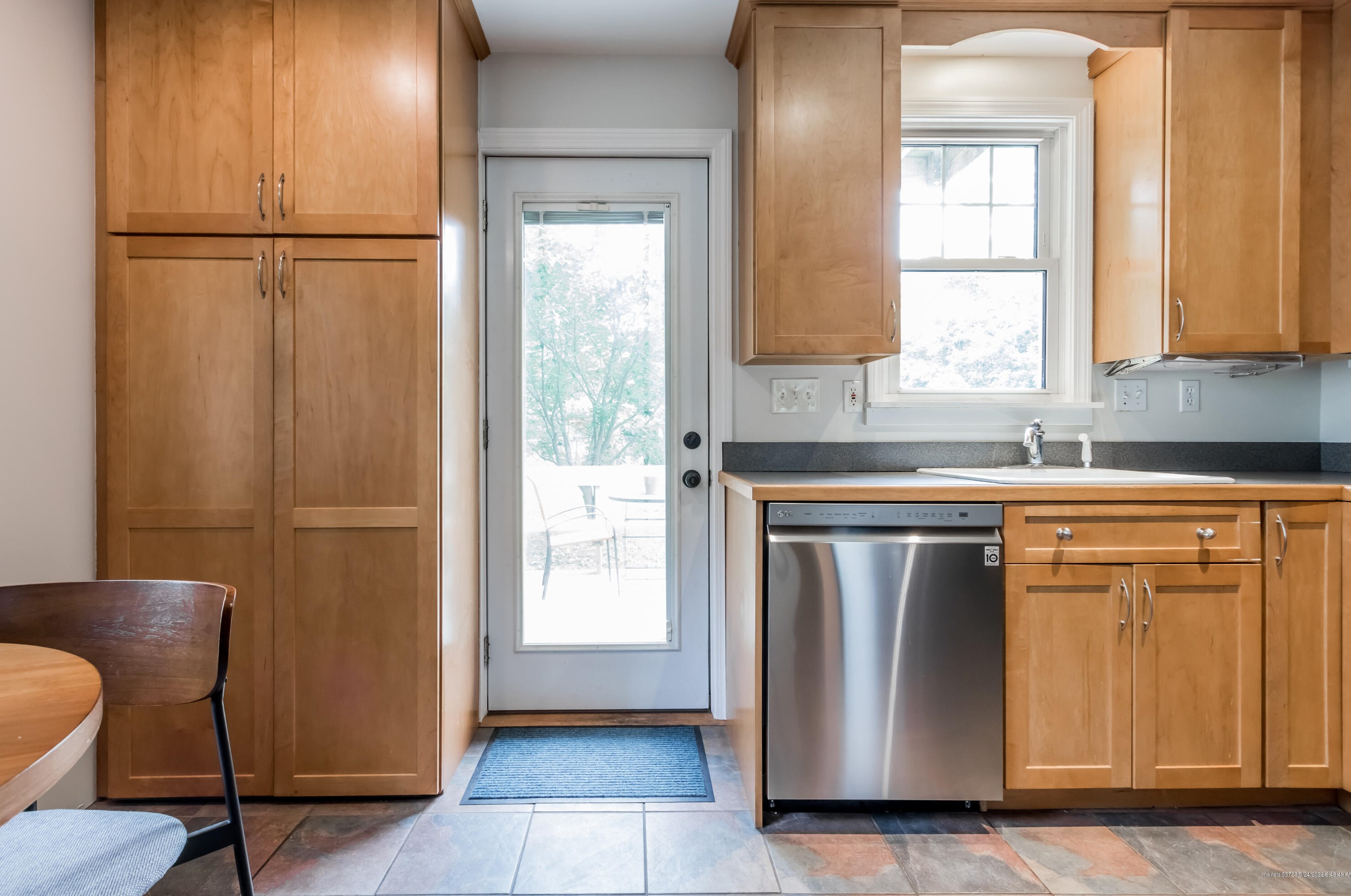 62 Longfellow Dr, Portland ME 04107-2231 exterior