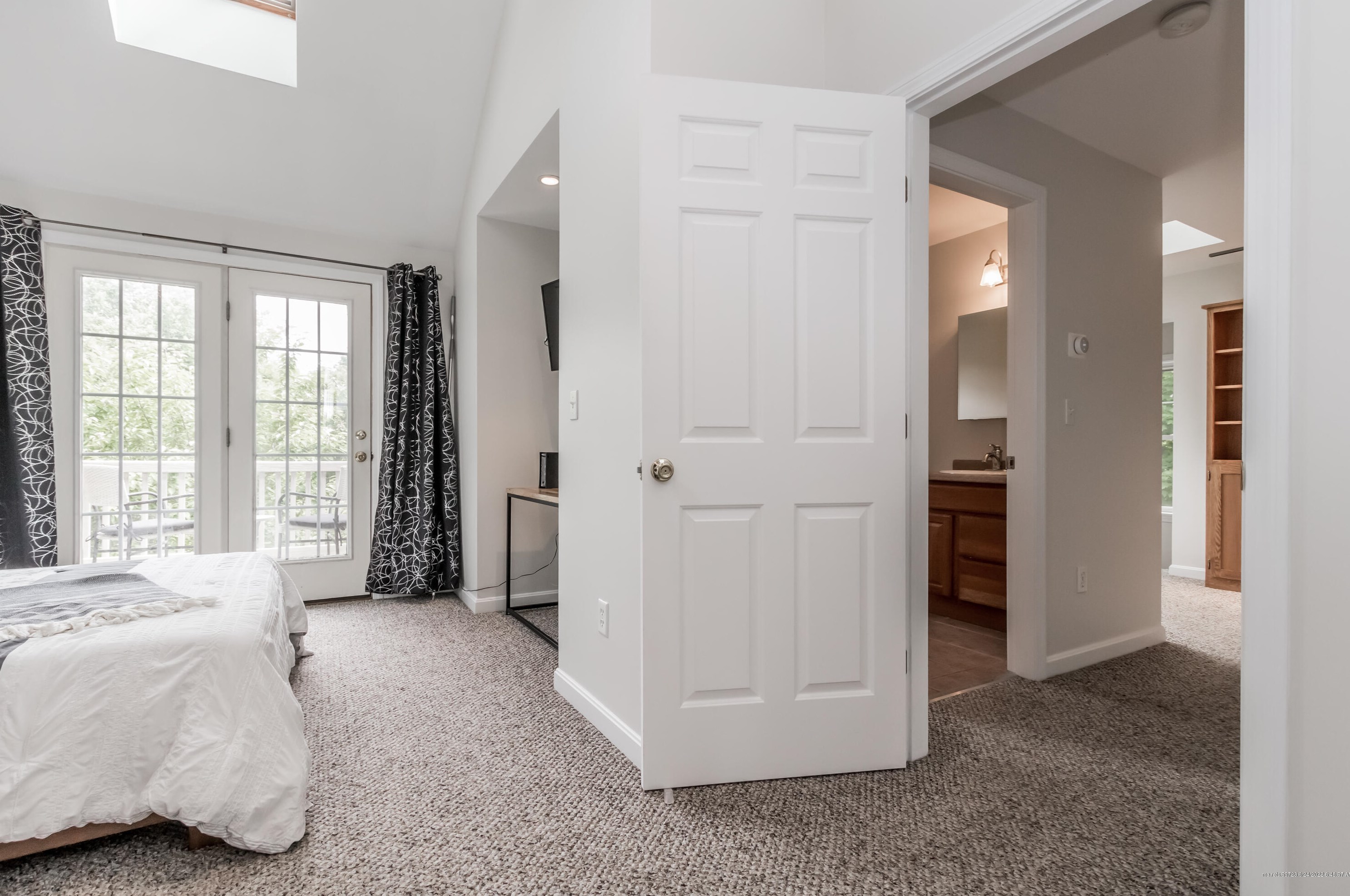 62 Longfellow Dr, Portland ME 04107-2231 exterior