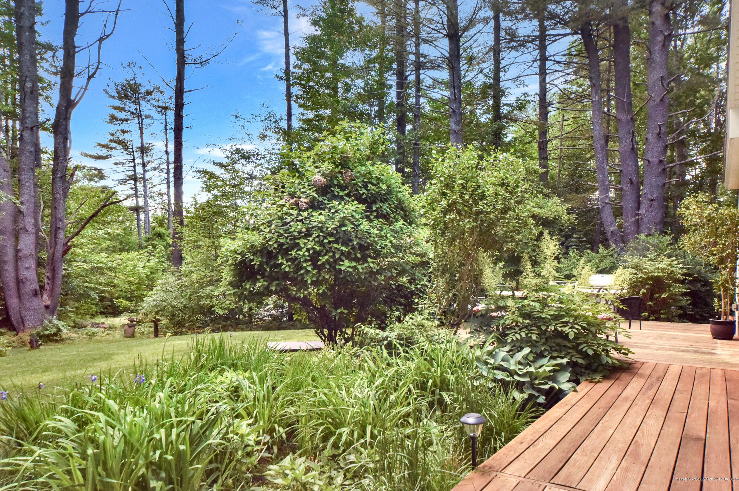 2 Falling Pines Ln, Readfield ME  04355-3588 exterior