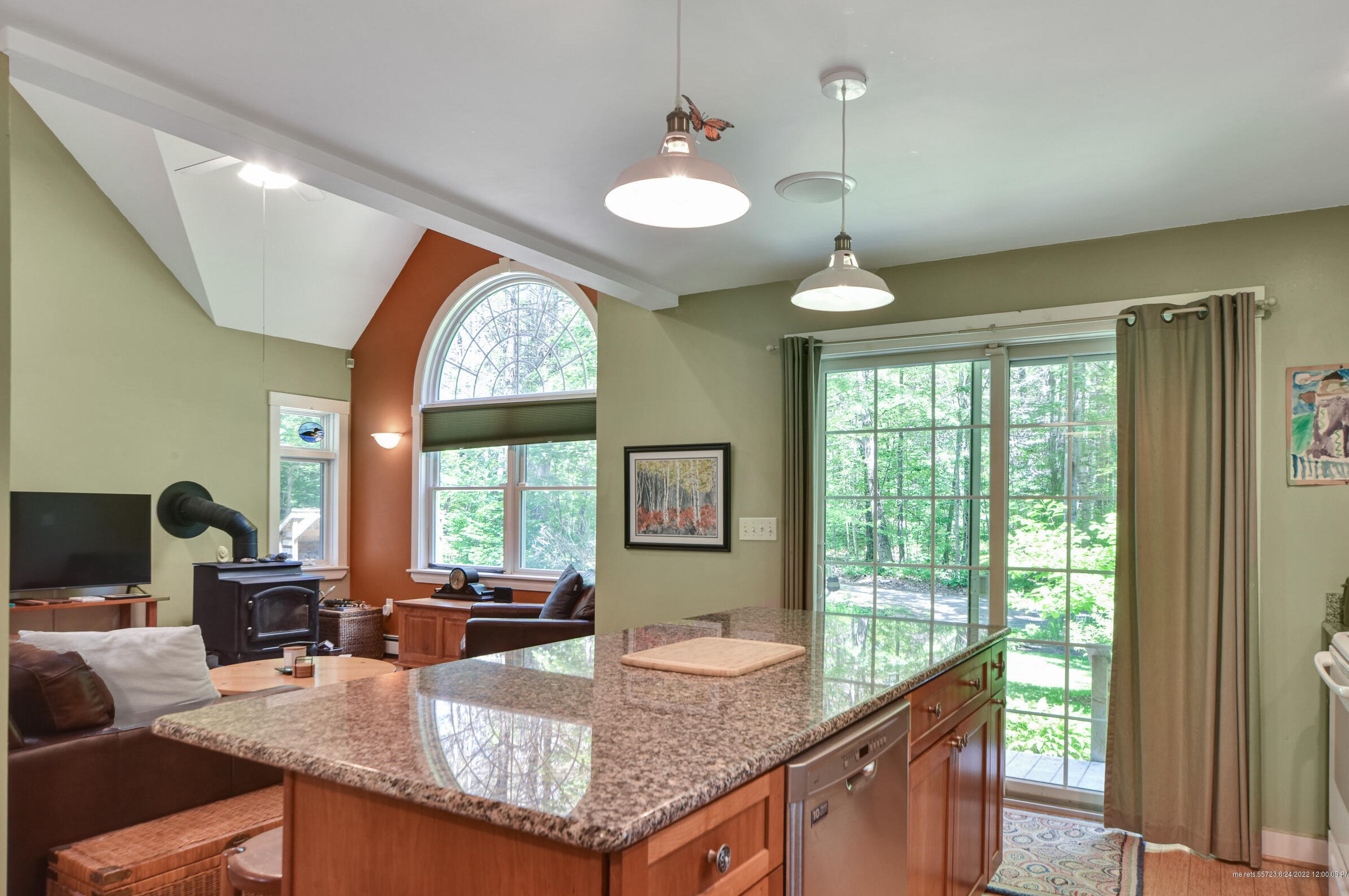 2 Falling Pines Ln, Readfield ME  04355-3588 exterior